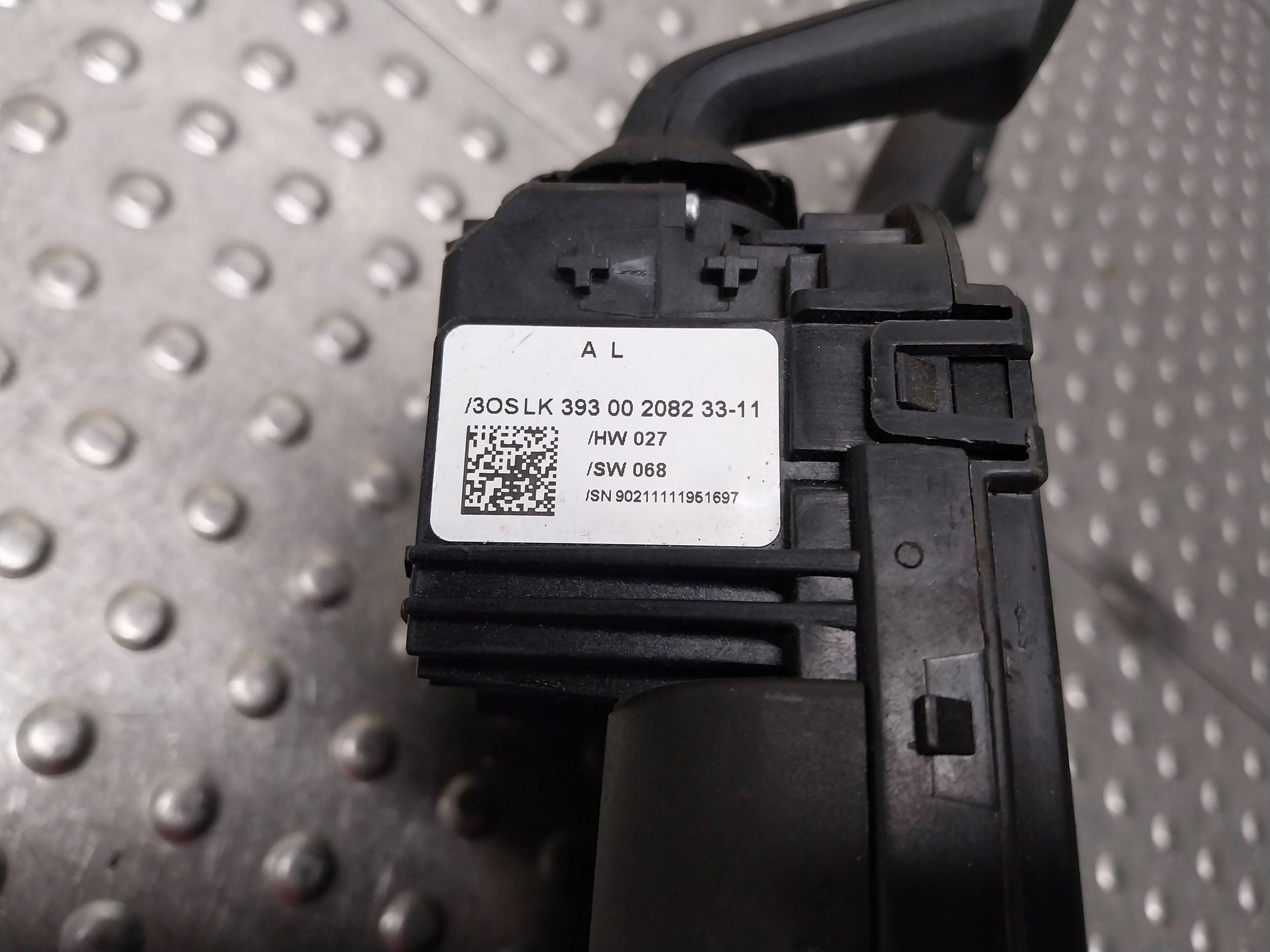 páčky pod volant a ovládání ovladanie 9123041 BMW E70 E81 E84 E87 E88 E89 E90 E91