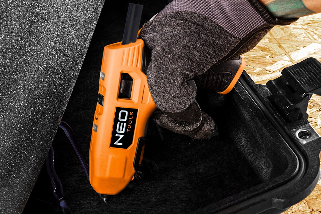 Wkłady klejowe do pistoletu 11mm czarne 12szt NEO Kod producenta 17-173