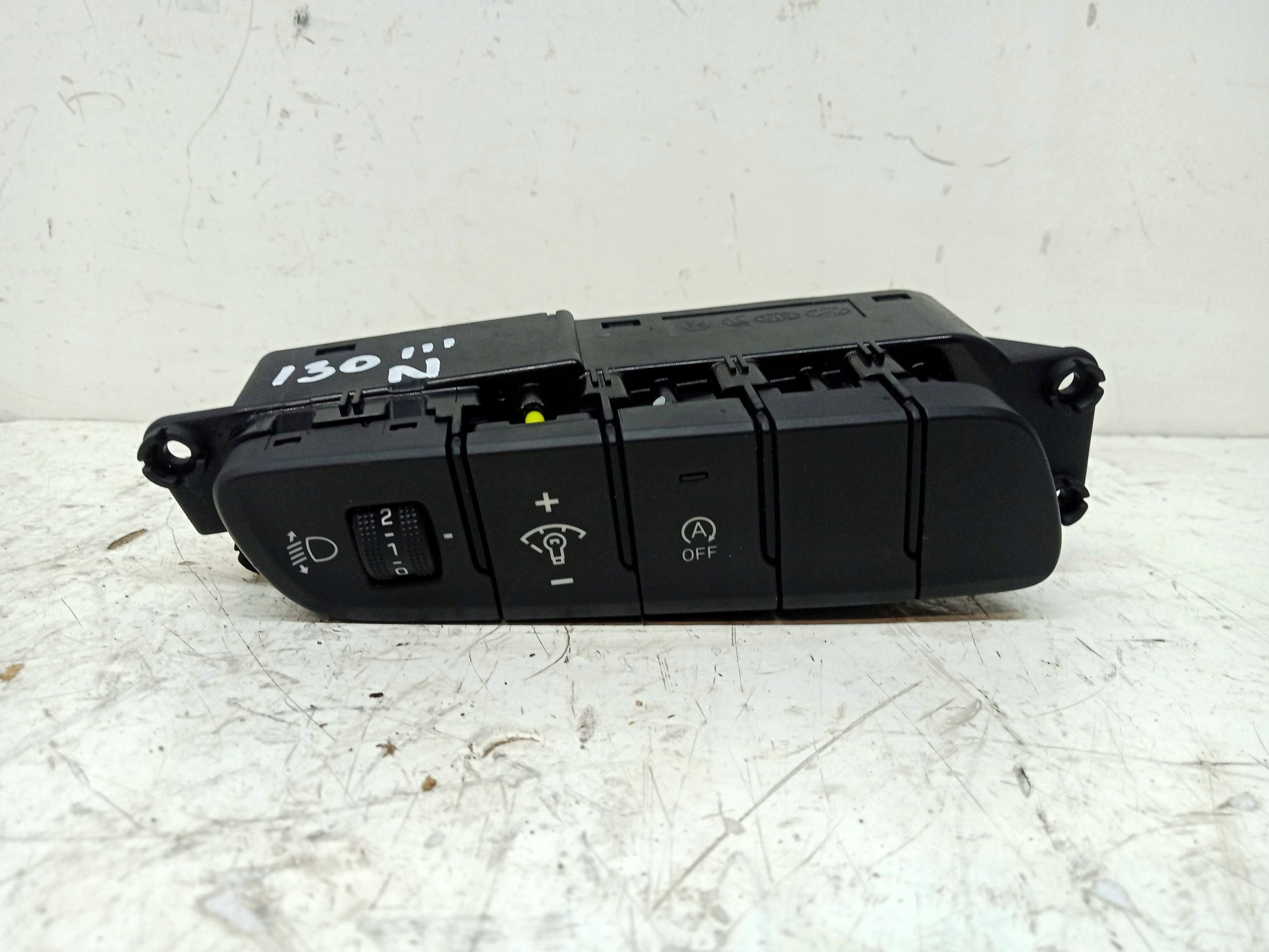 HYUNDAI I30 III N PANEL REGULACJA luci OFF 2017