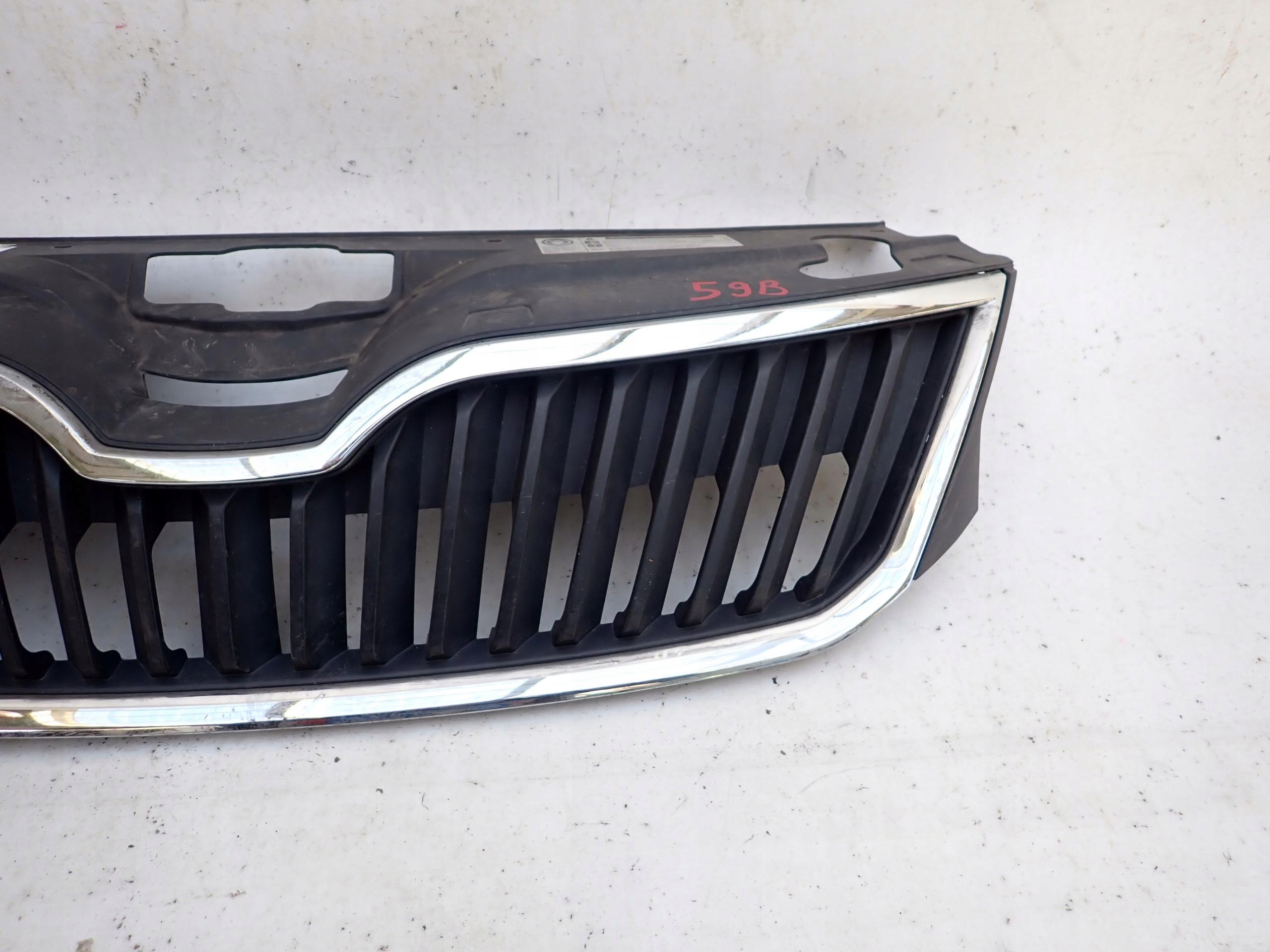 SKODA RAPID 12-19 Grill Grill