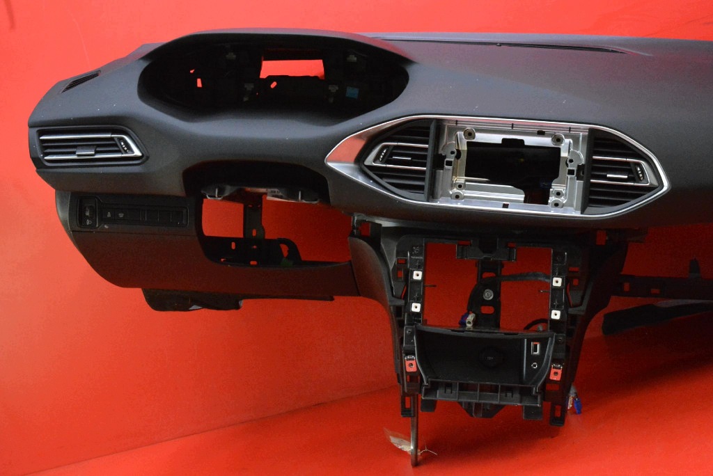 dashboard instrument panel console cockpit airbag EU PEUGEOT 308 2 II T9 13-17