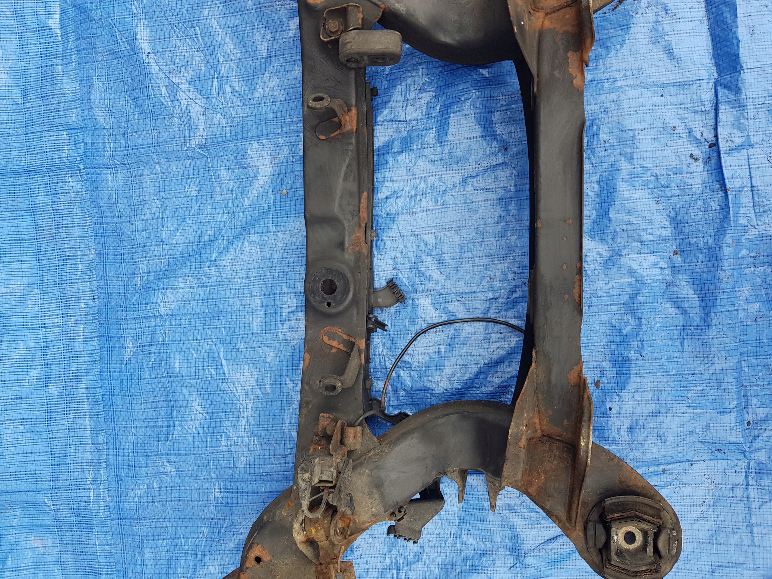 axle beam rear part MERCEDES W203 sider subframe axle beam 2033501794