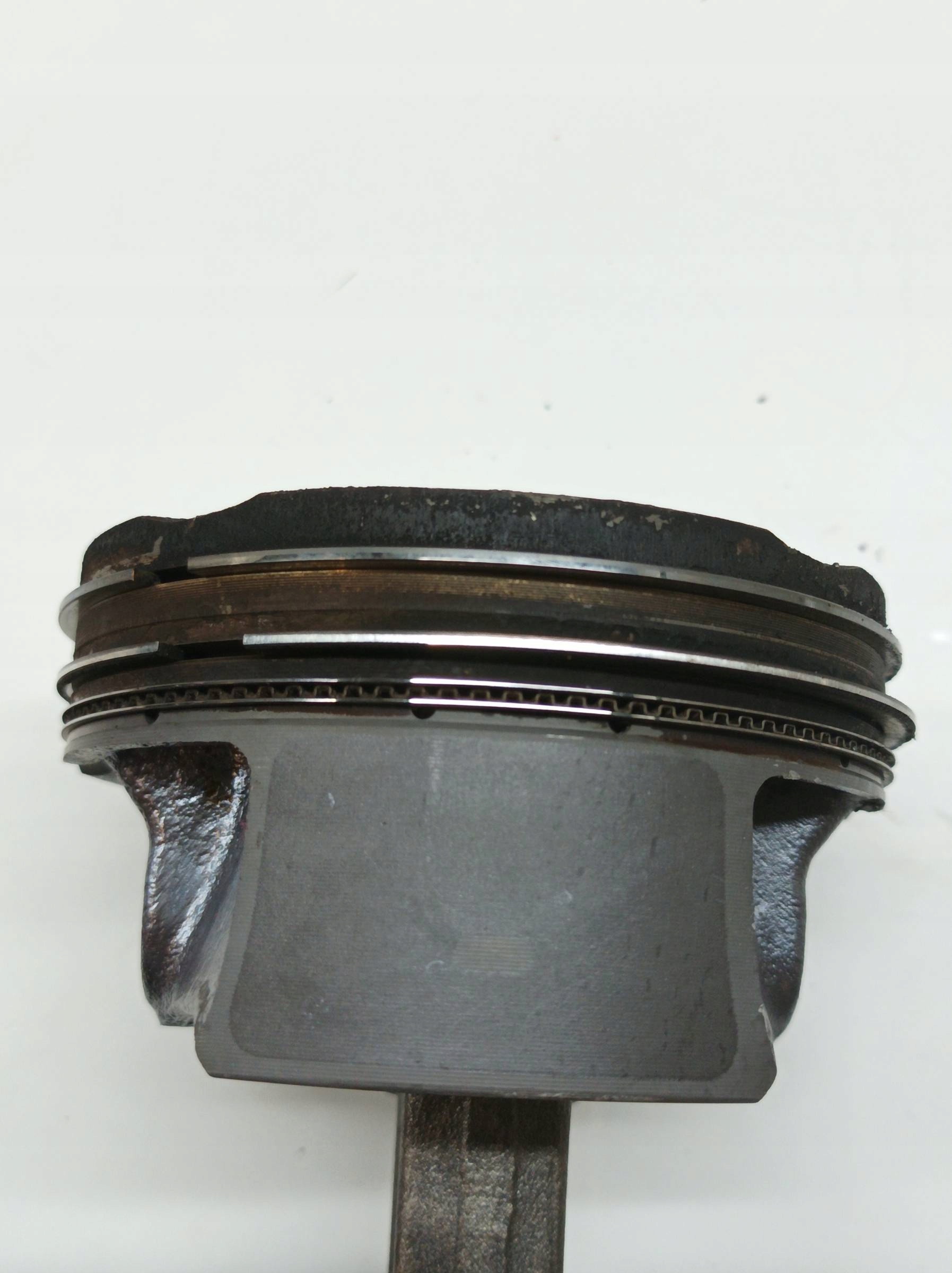 piston 0822L8 25RA 2.0 T Volvo S60 III (2018-2024)