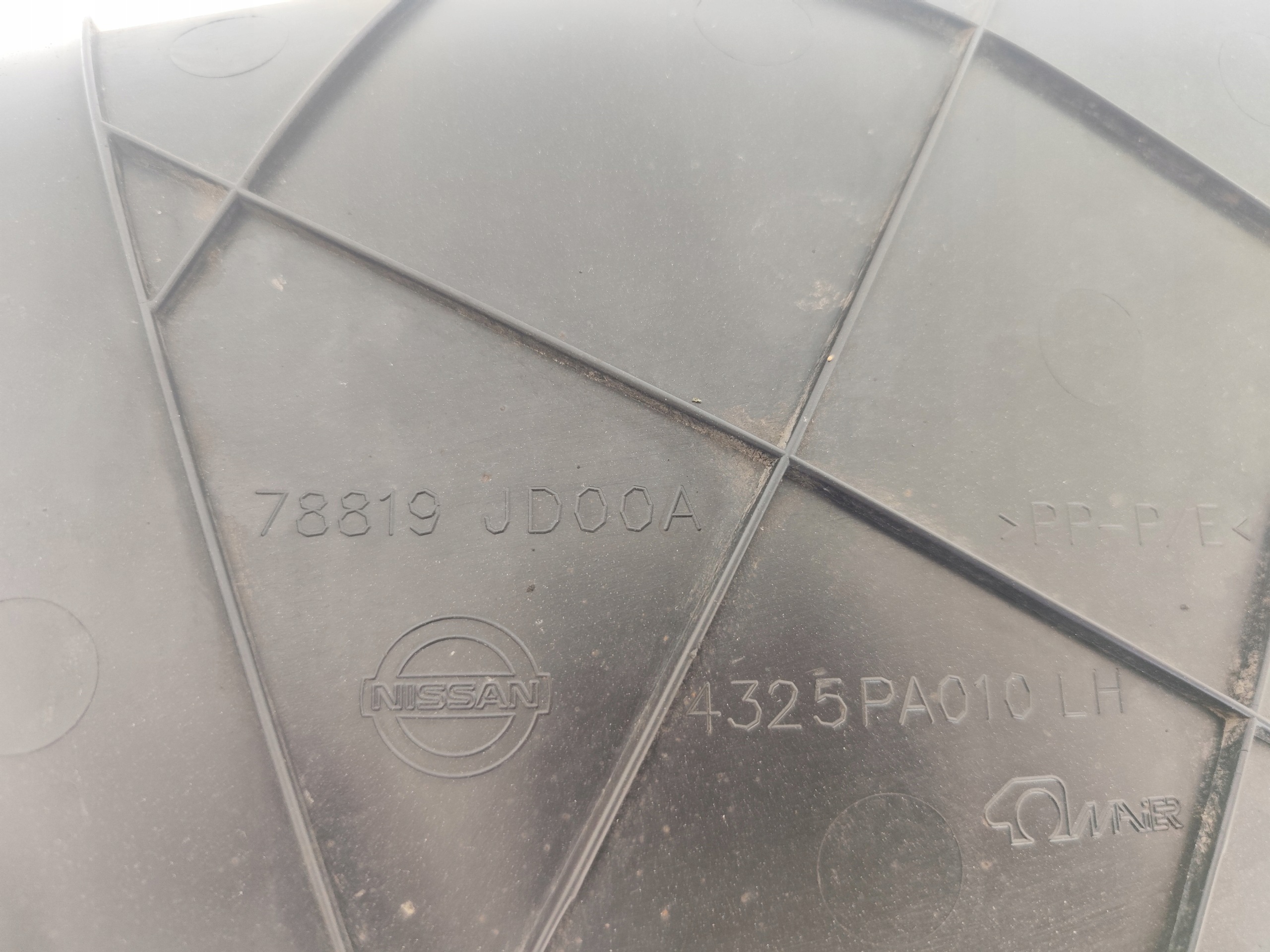 NISSAN QASHQAI 2008 J10 mudguard rear. left 78819JD00A
