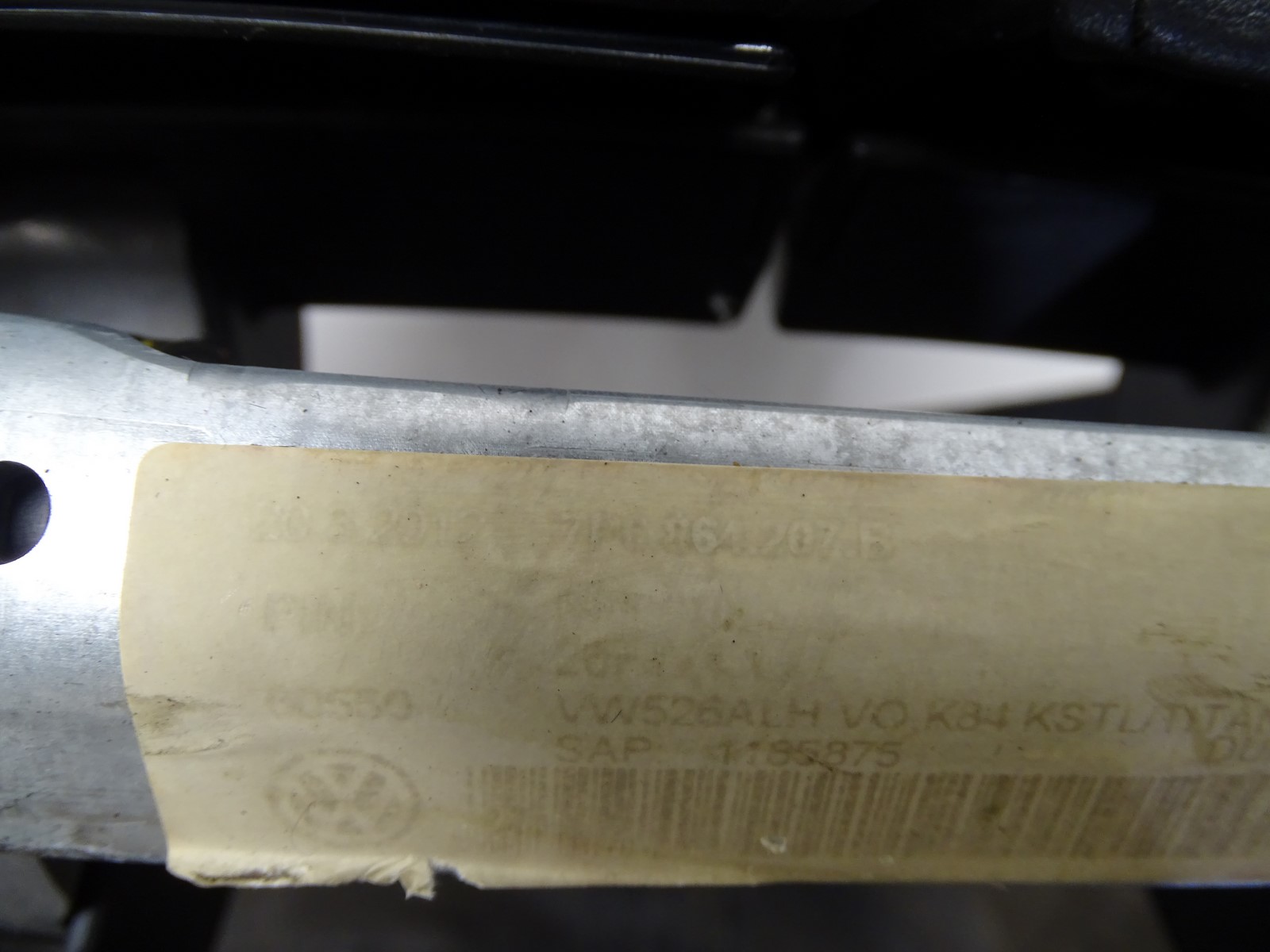 armrest consoles leather VW TOUAREG II 7P 7P6864207B