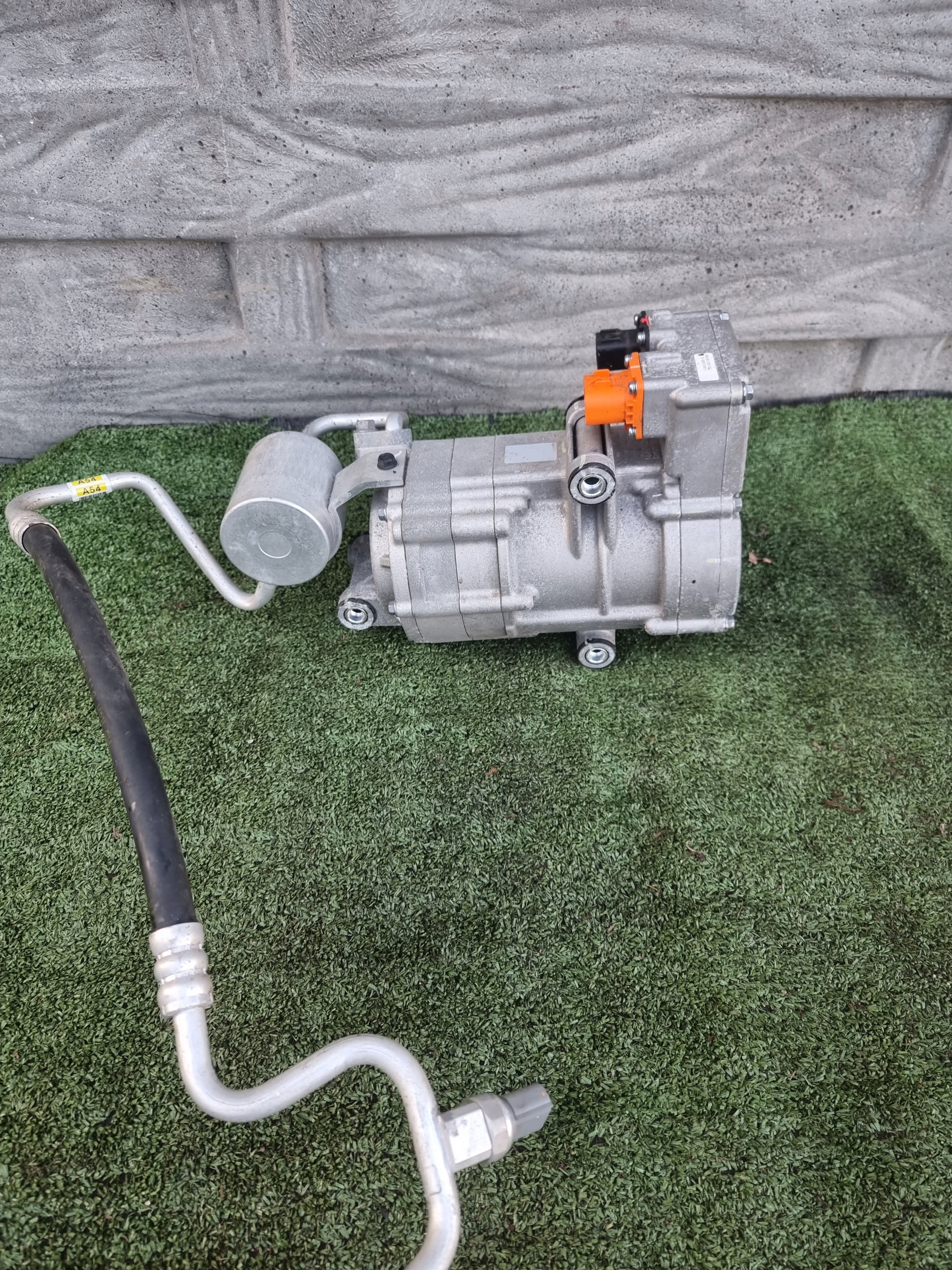 kia EV6 компрессор кондиционера 977E1-CV400