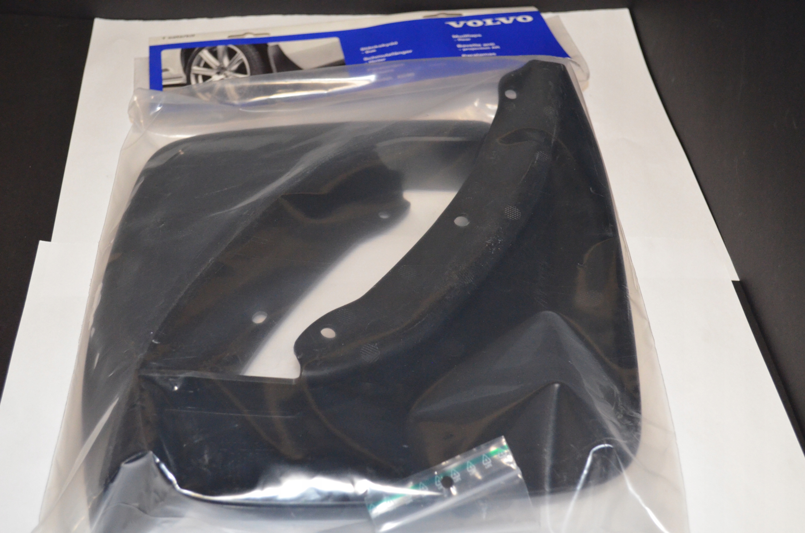 CHLAPACZE TYLNIE OE VOLVO XC90(16-)