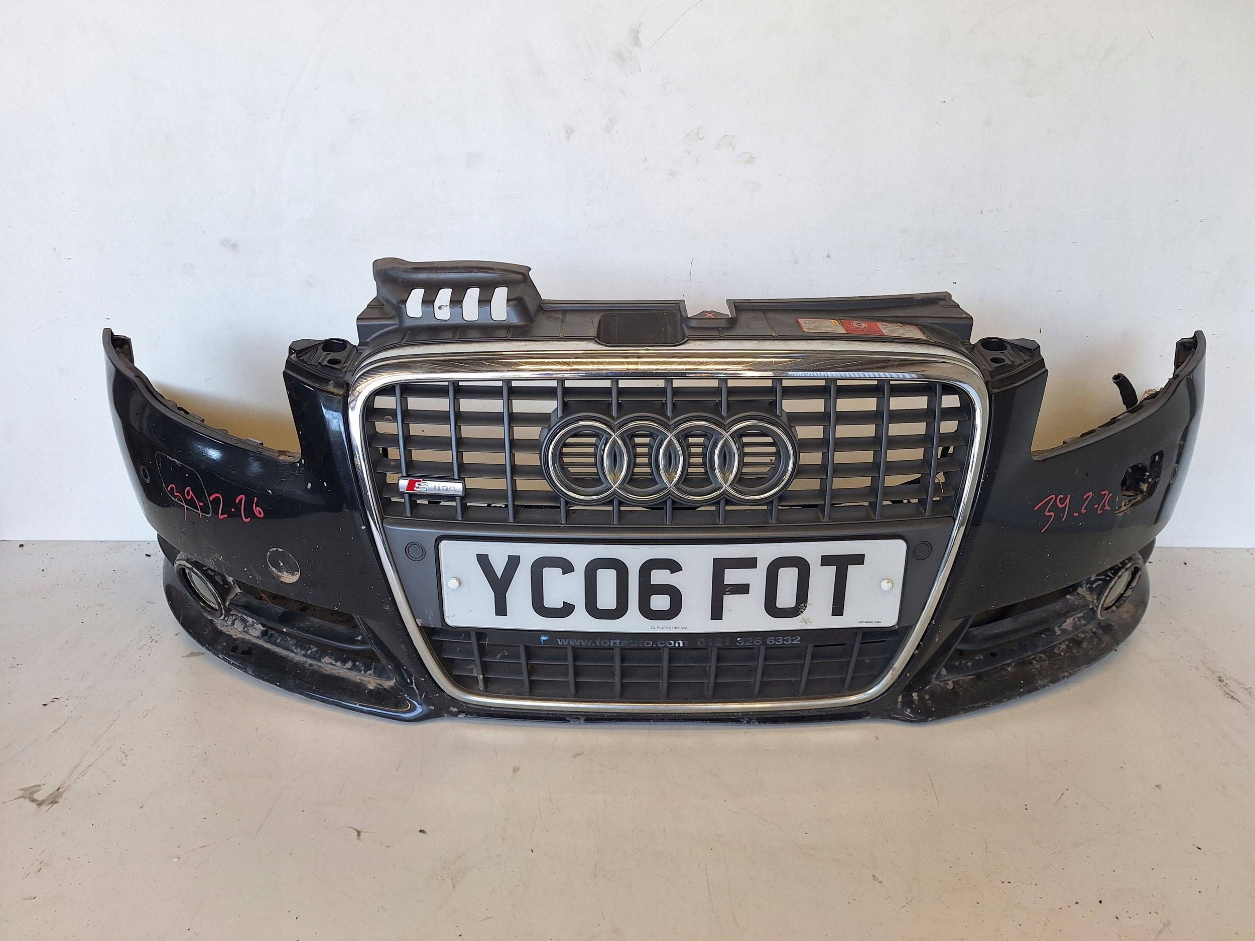 AUDI A4 B7 S-LINE 05-08 bumper + PDC + XENON