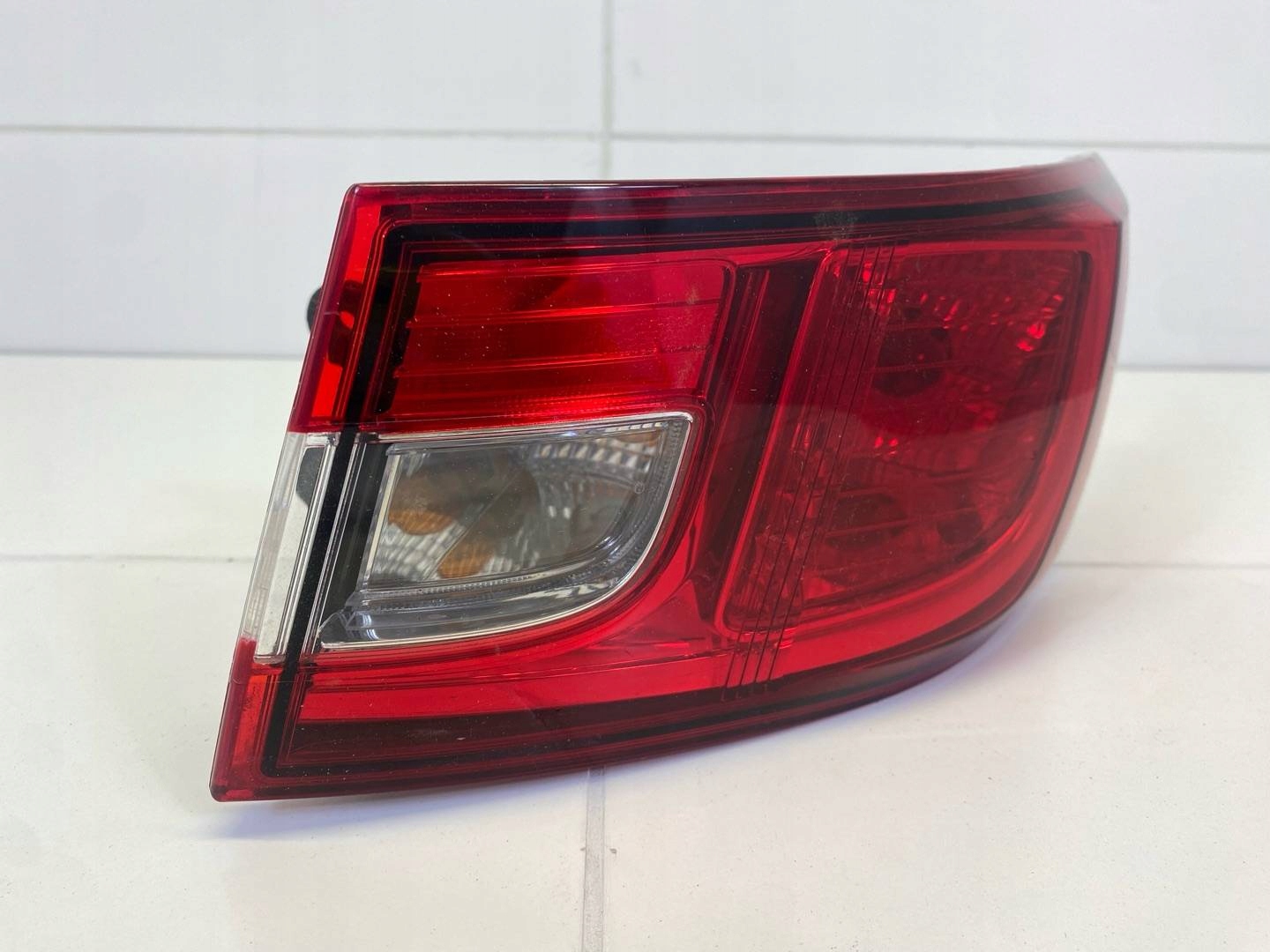 light rear right side Renault Clio 4 2015 265502831R