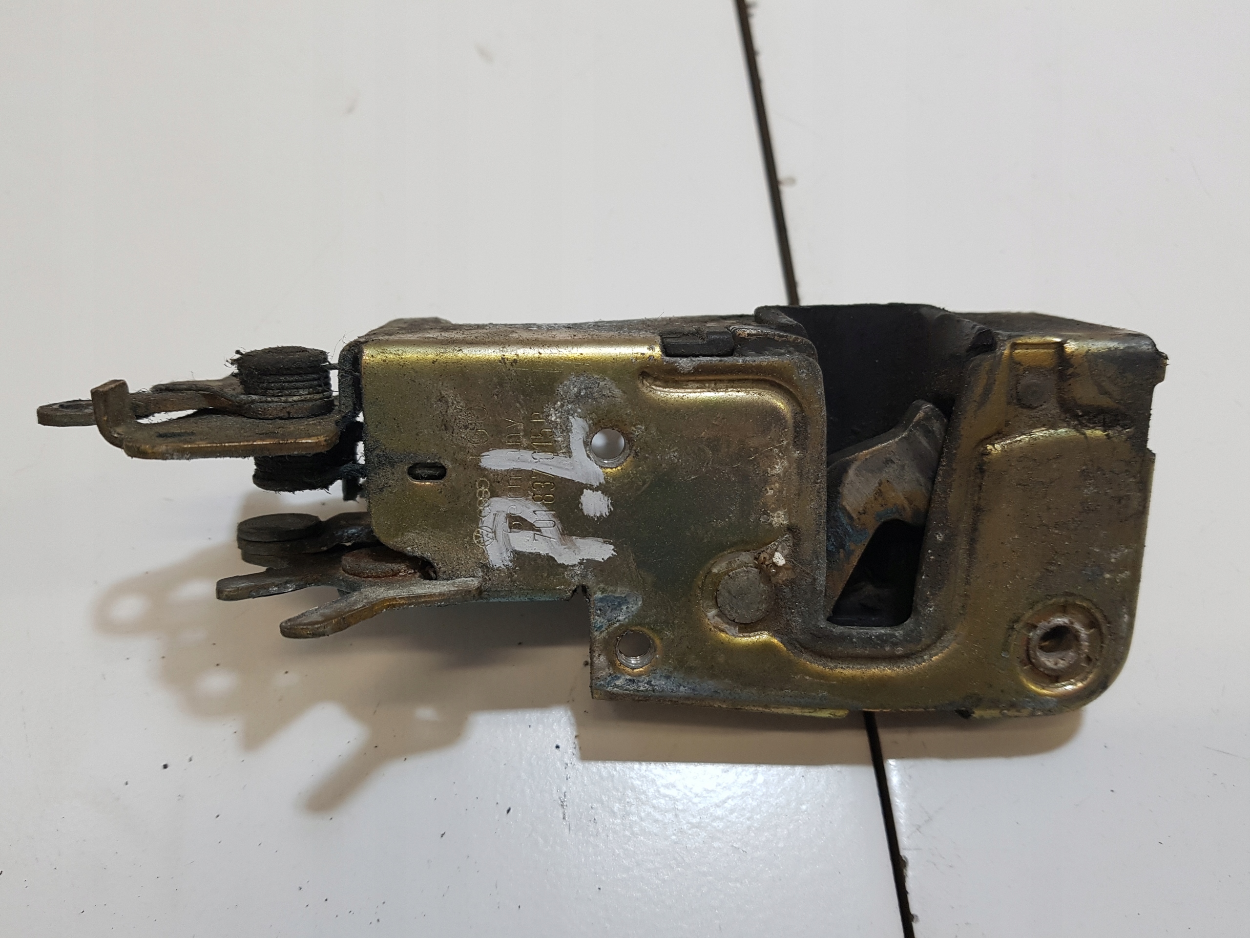 lock door left front VOLKSWAGEN T4