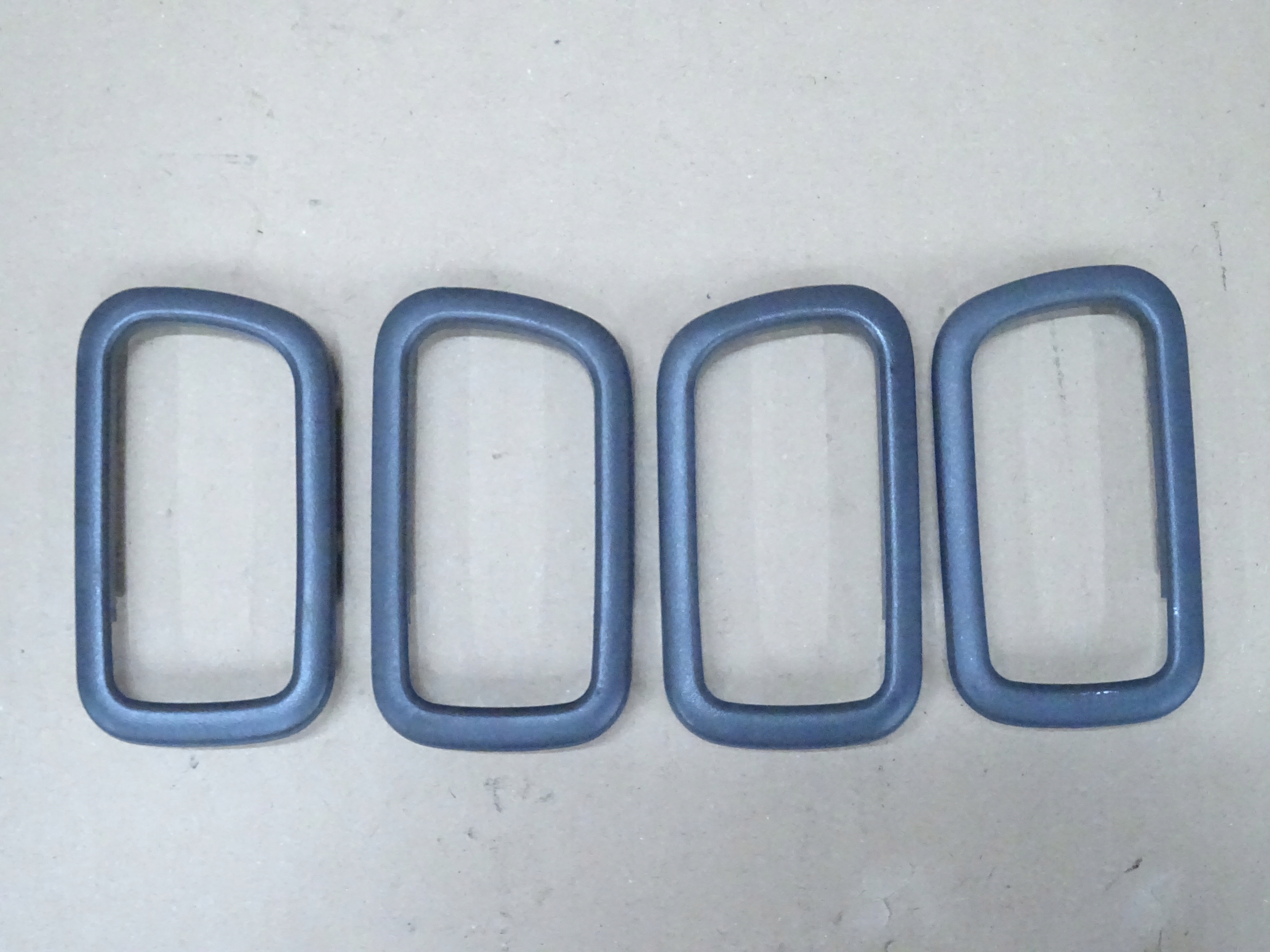 PATROL RAMKA MOCOWANIE OBUDOWA KLAMKI GR Y61 97-04 Numer katalogowy części PATROL Y61 RAMKA KLAMKI