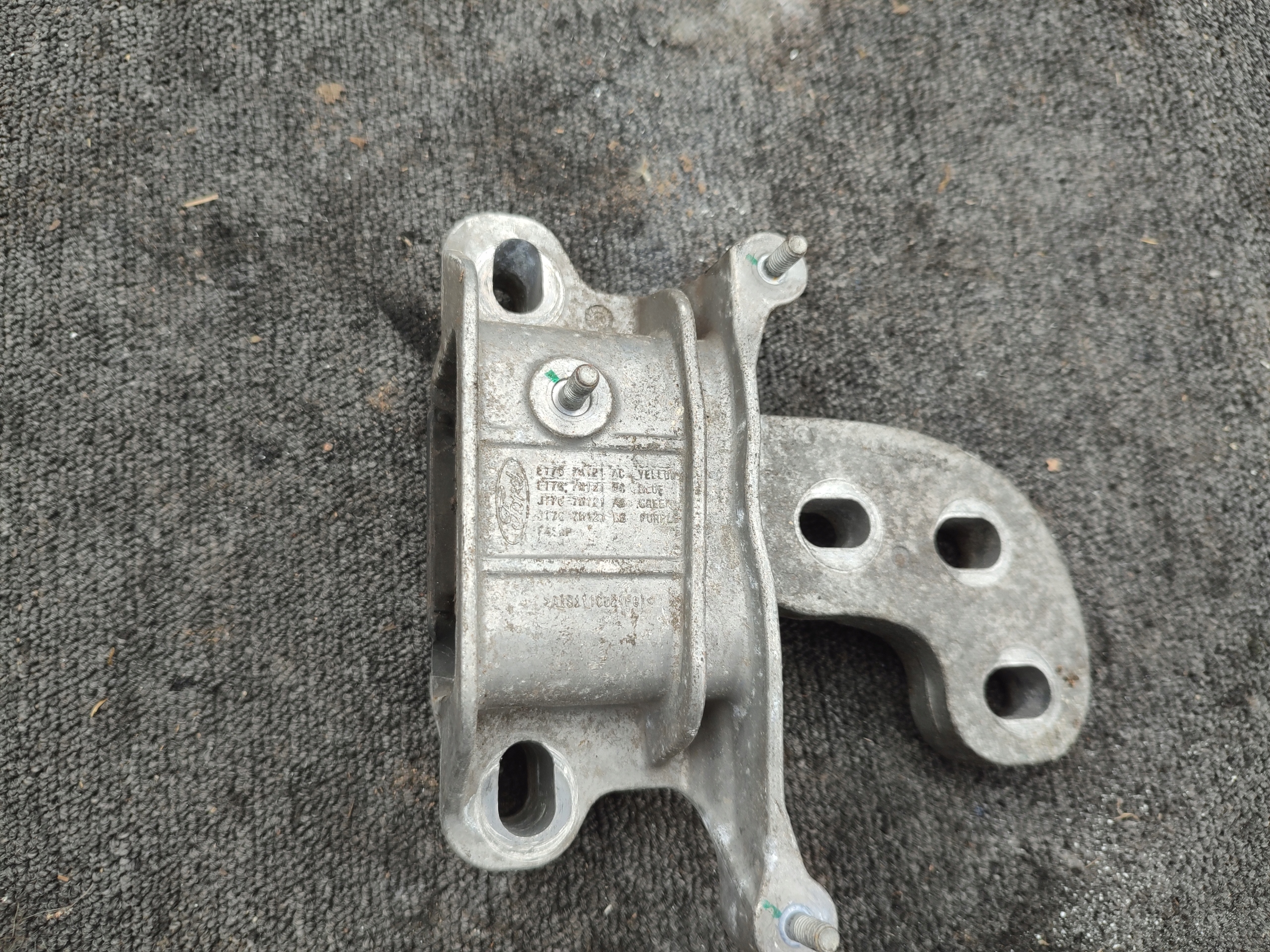 holder gearbox mount 1.5TDCI FORD TRANSIT COURIER 14-23R ET76-7M121