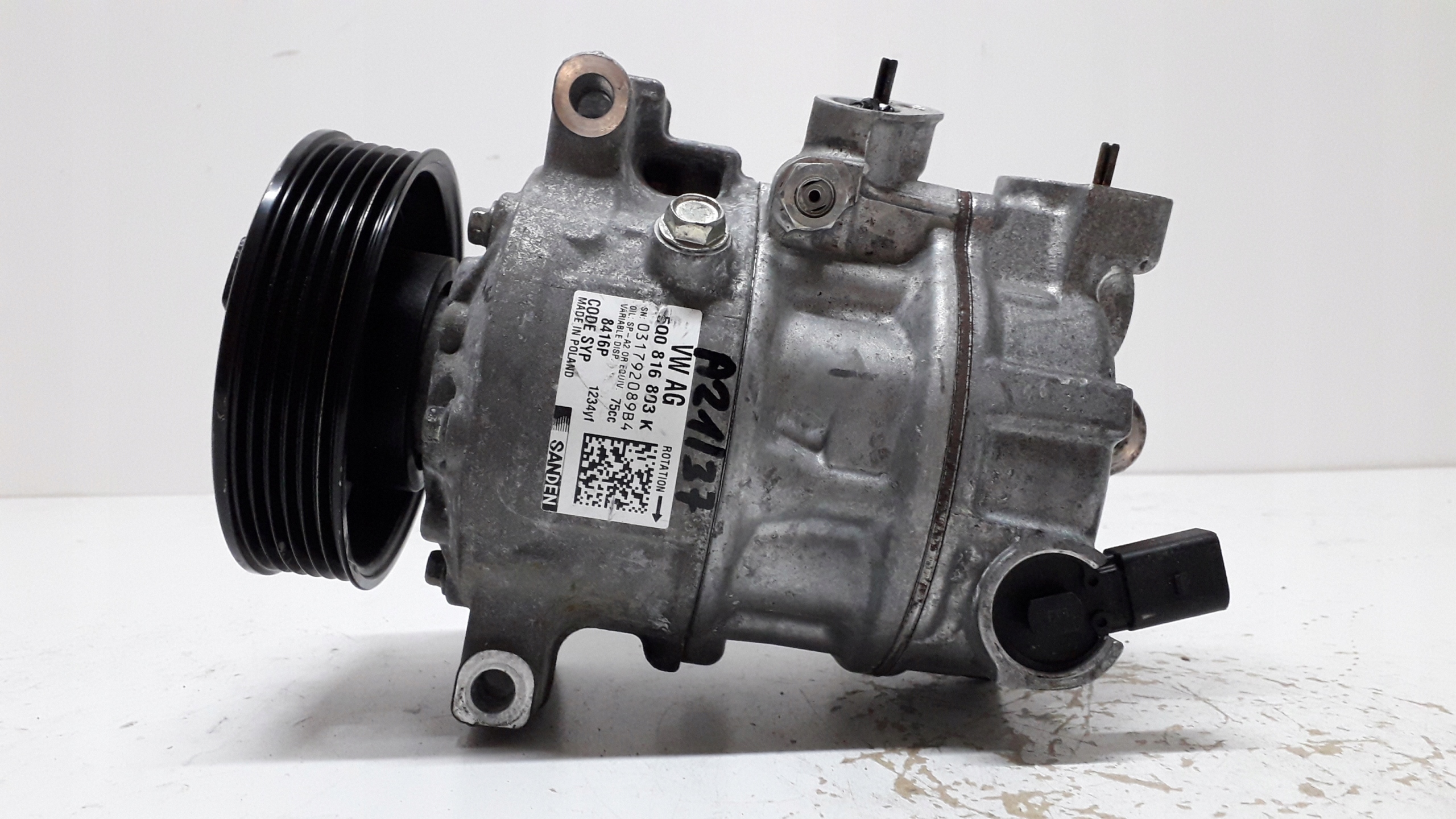 VW AUDI SKODA SPRĘŻARKA KLIMATYZACJI 5Q0816803K