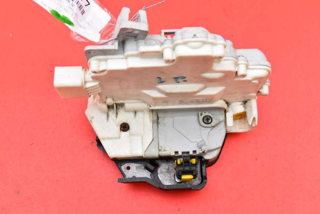 lock door left front front EU 8E1837015AA SEAT EXEO 09-12