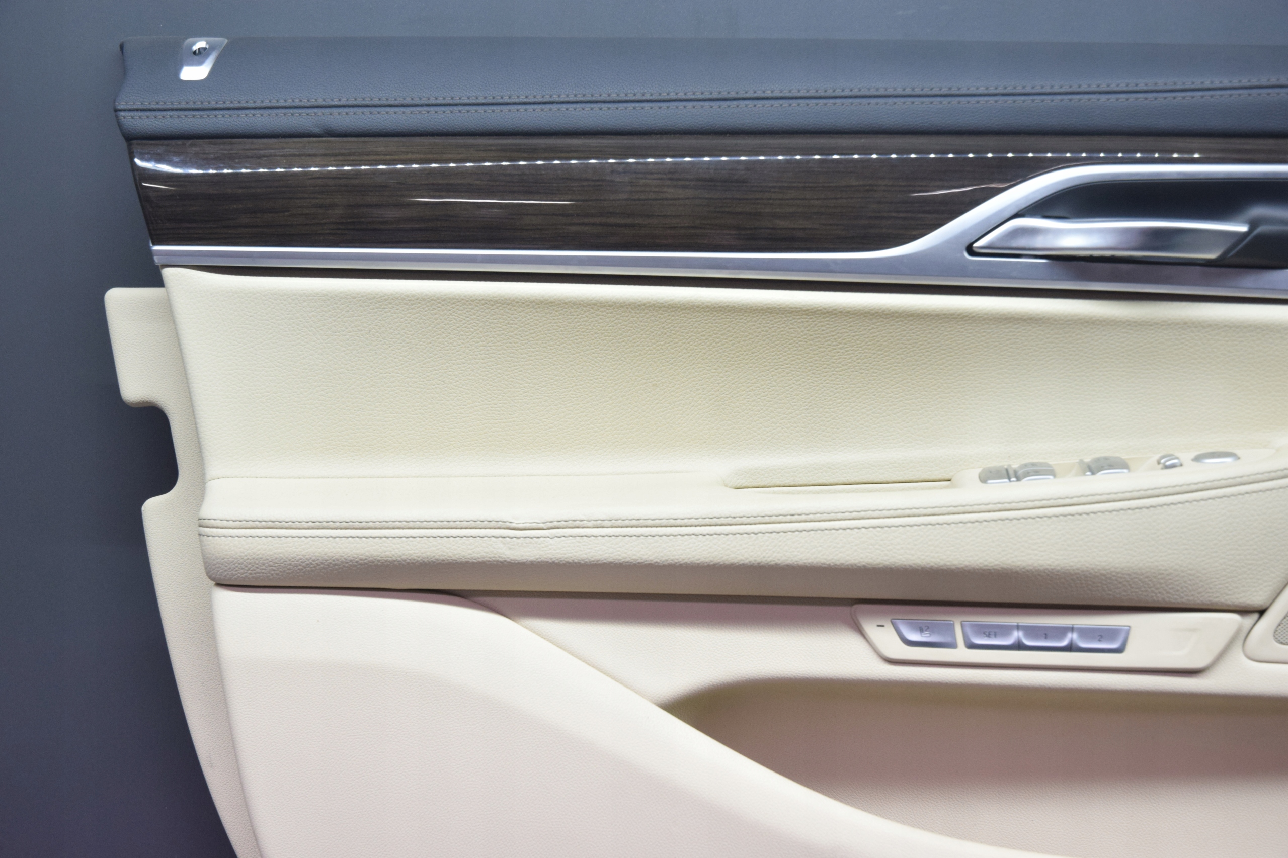 upholstery door left front side door BMW 7 G11 G12 BEIGE