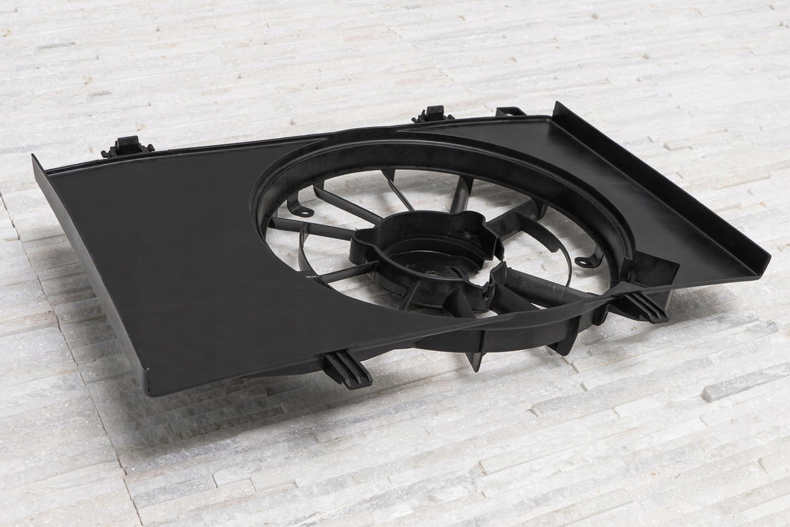 FORD FIESTA MK7 VII КОРПУС ВЕНТИЛЯТОРА ZJ3615025