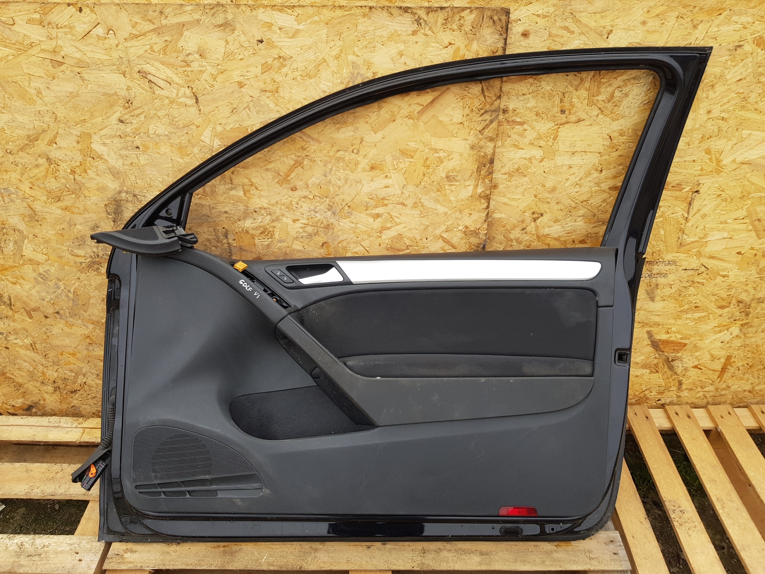 VW GOLF VI 3D door front front right black,