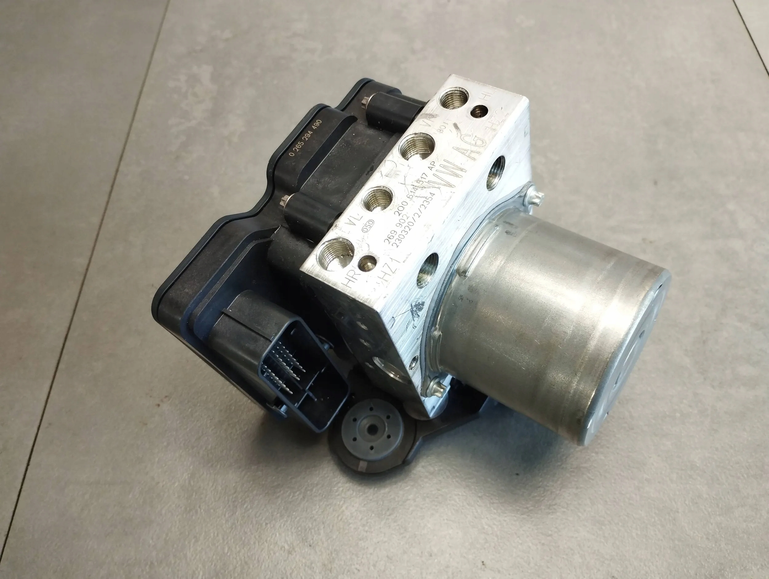 VW Polo VI 2G pump ABS 2Q0614517AP