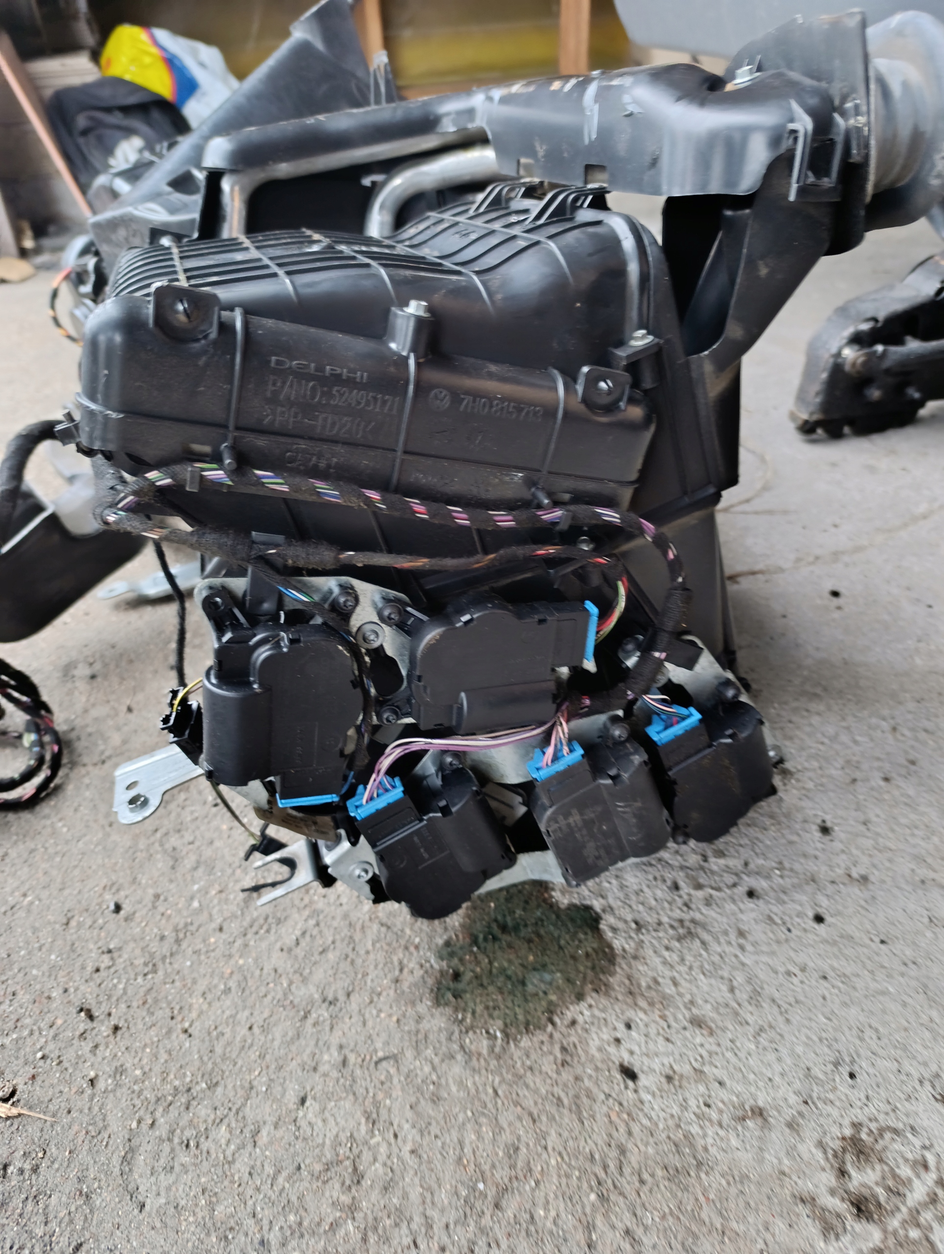 VW T5 2.5 TDI heater CLIMATRONIC/KLIMATRONIK