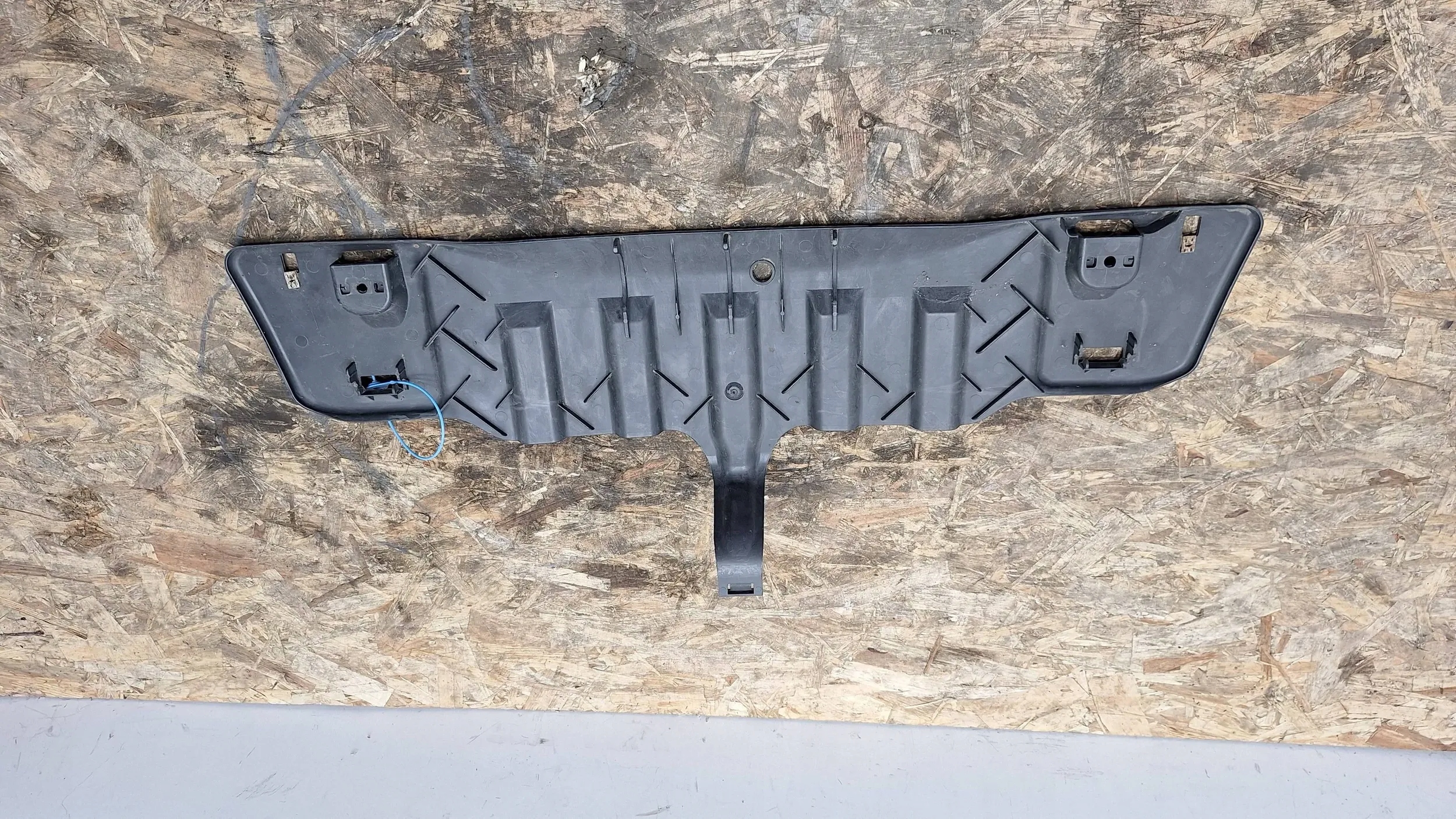BLENDE ABDECKUNG BELKI HECK 3C0501713A VOLKSWAGEN PASSAT B7 CC