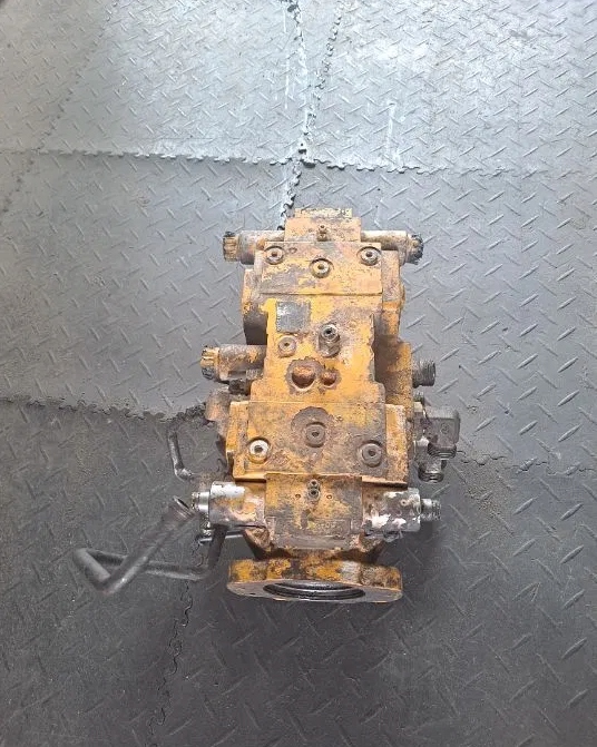 МАСЛЯНЫЙ НАСОС A22VG045EP1P0403 JCB 260