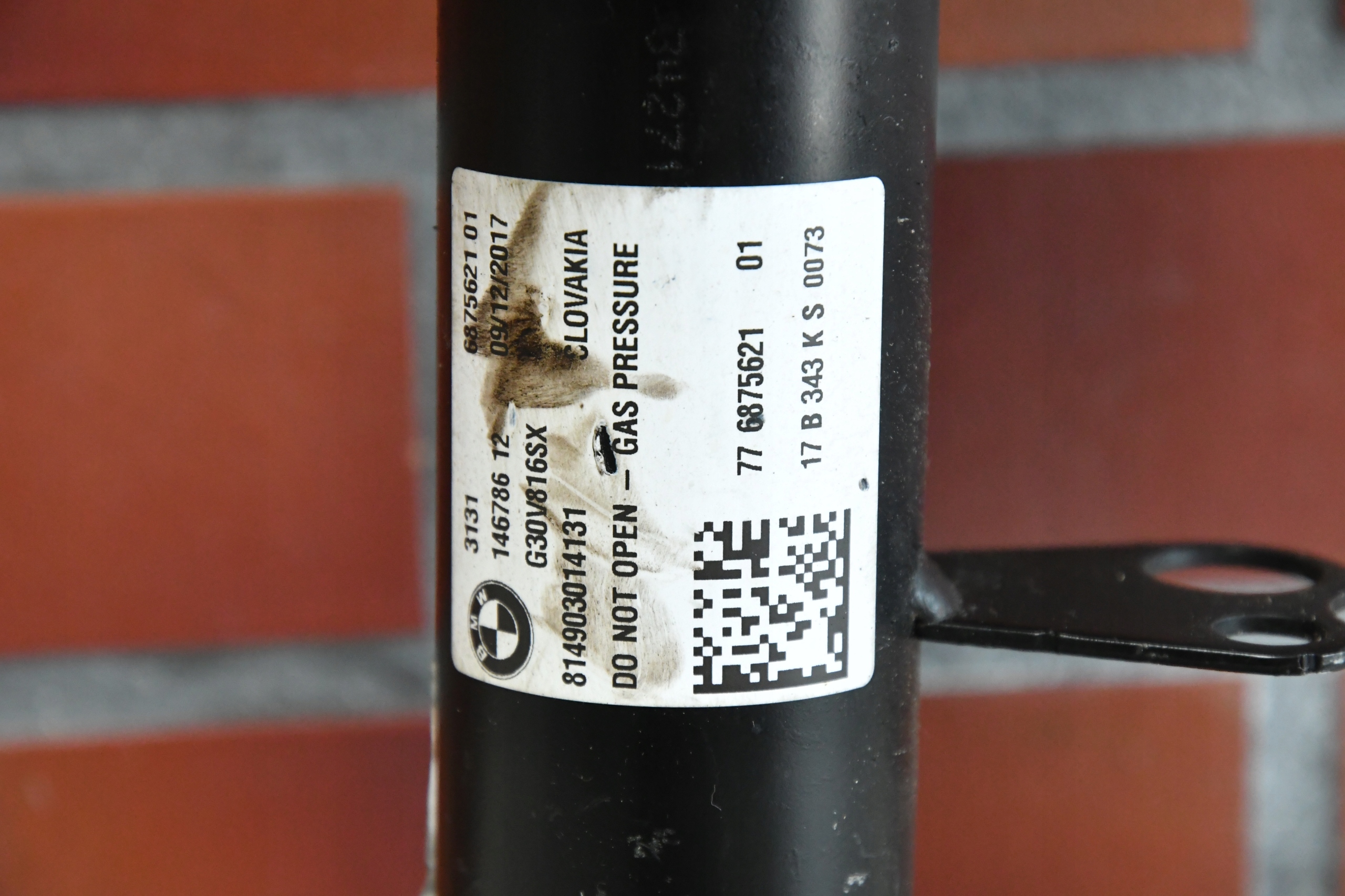 shock absorber left front front BMW 5 G30 4x4 M550dX 6979km 6875621
