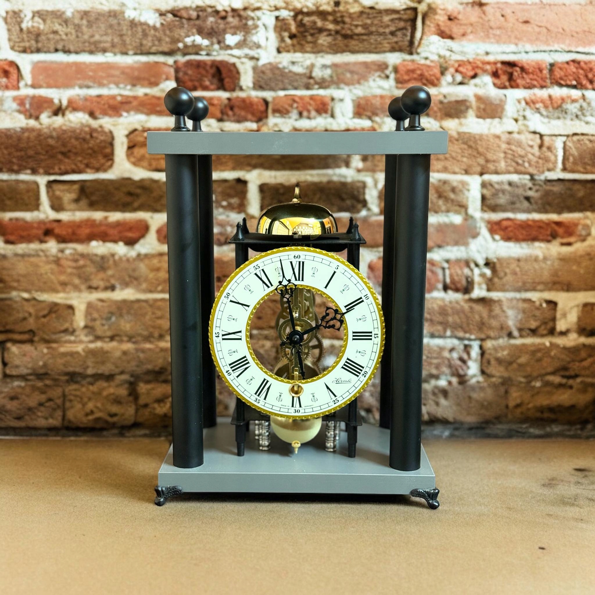 Zegar gabinetowy Hermle