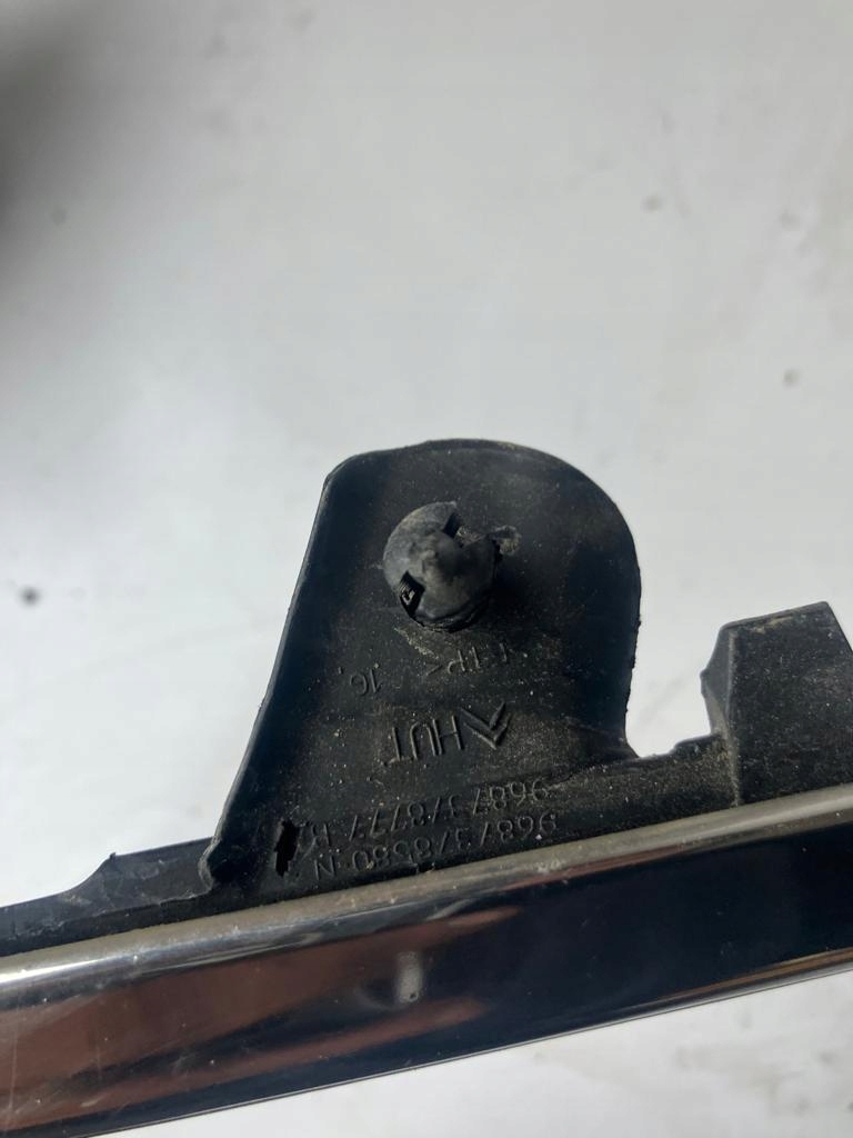moulding dust door left front CITROEN C4 II B7 CHROM