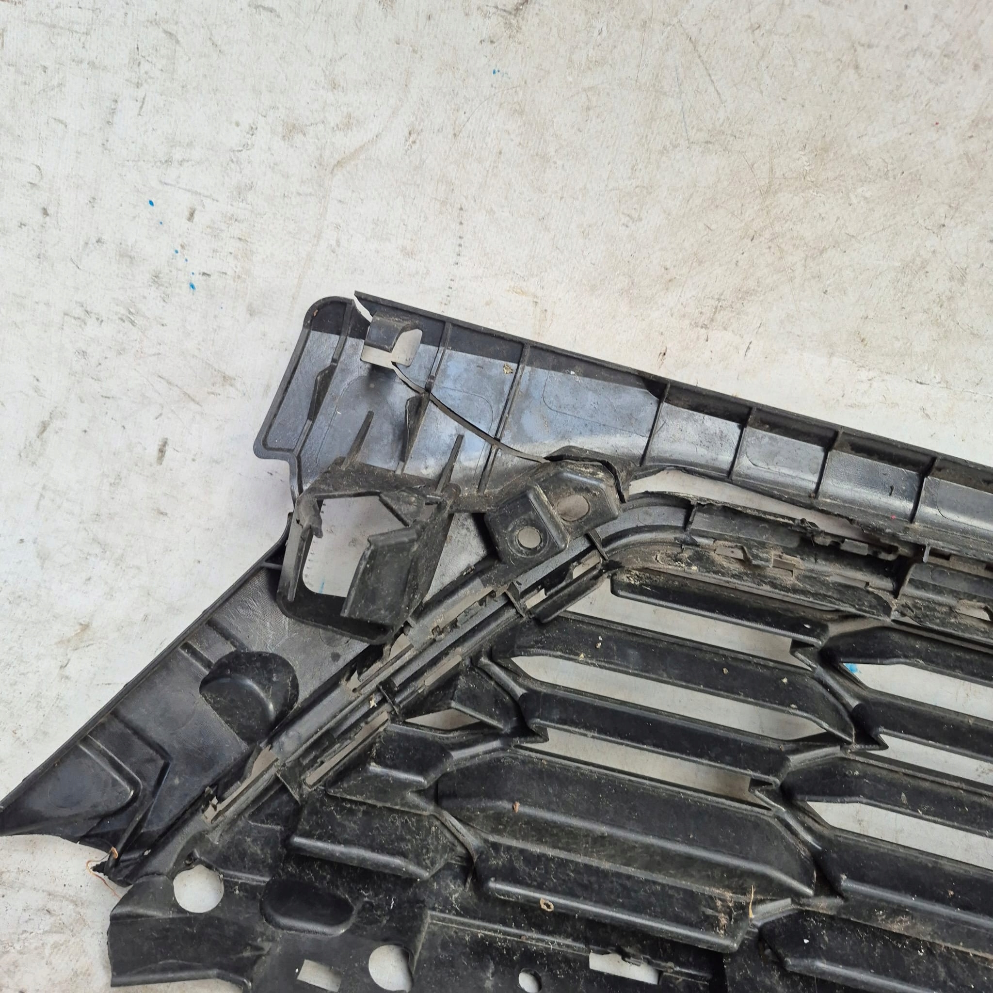 SEAT LEON III 3 FR LIFT 16-20 Grill Grill