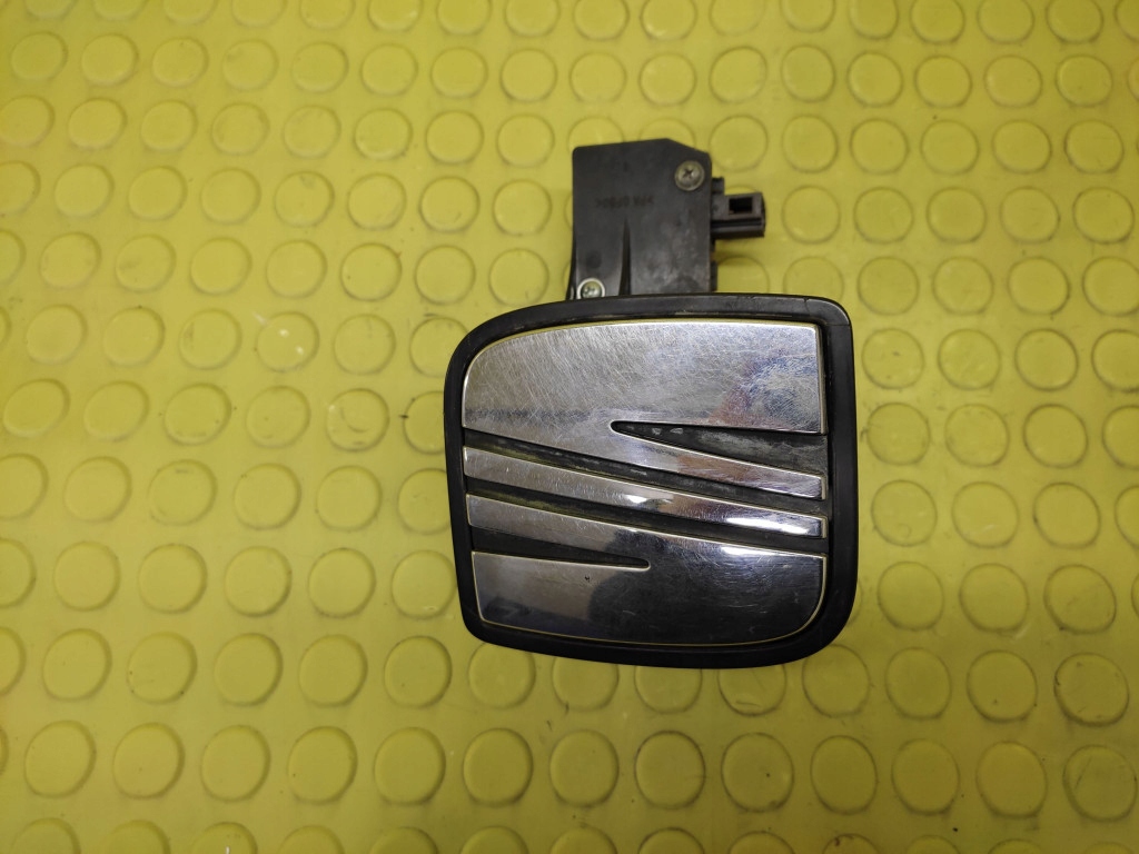 SEAT IBIZA III handle bonnet 6L6827573B