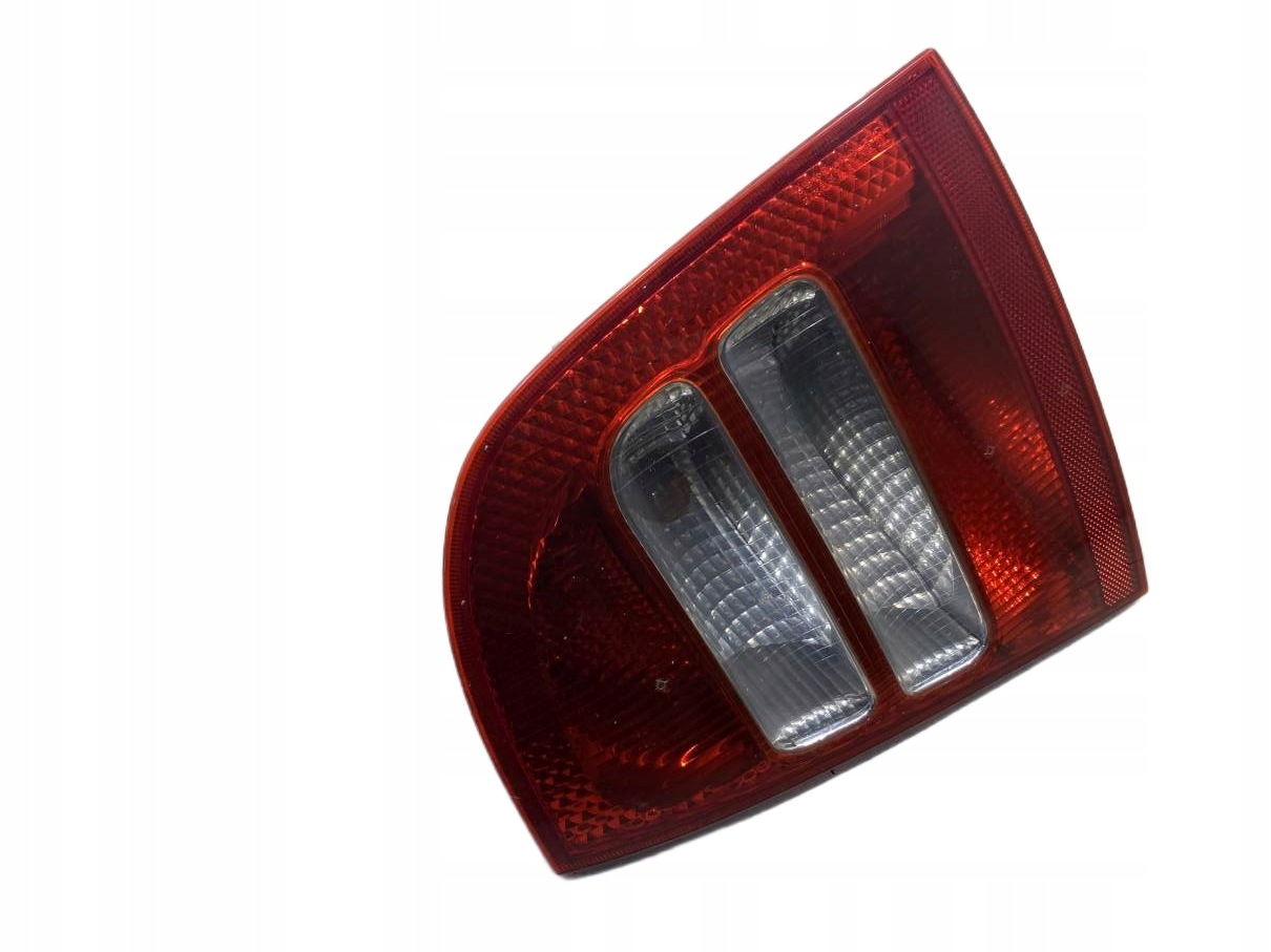 light right rear part SKODA OCTAVIA and HB 1U6945096