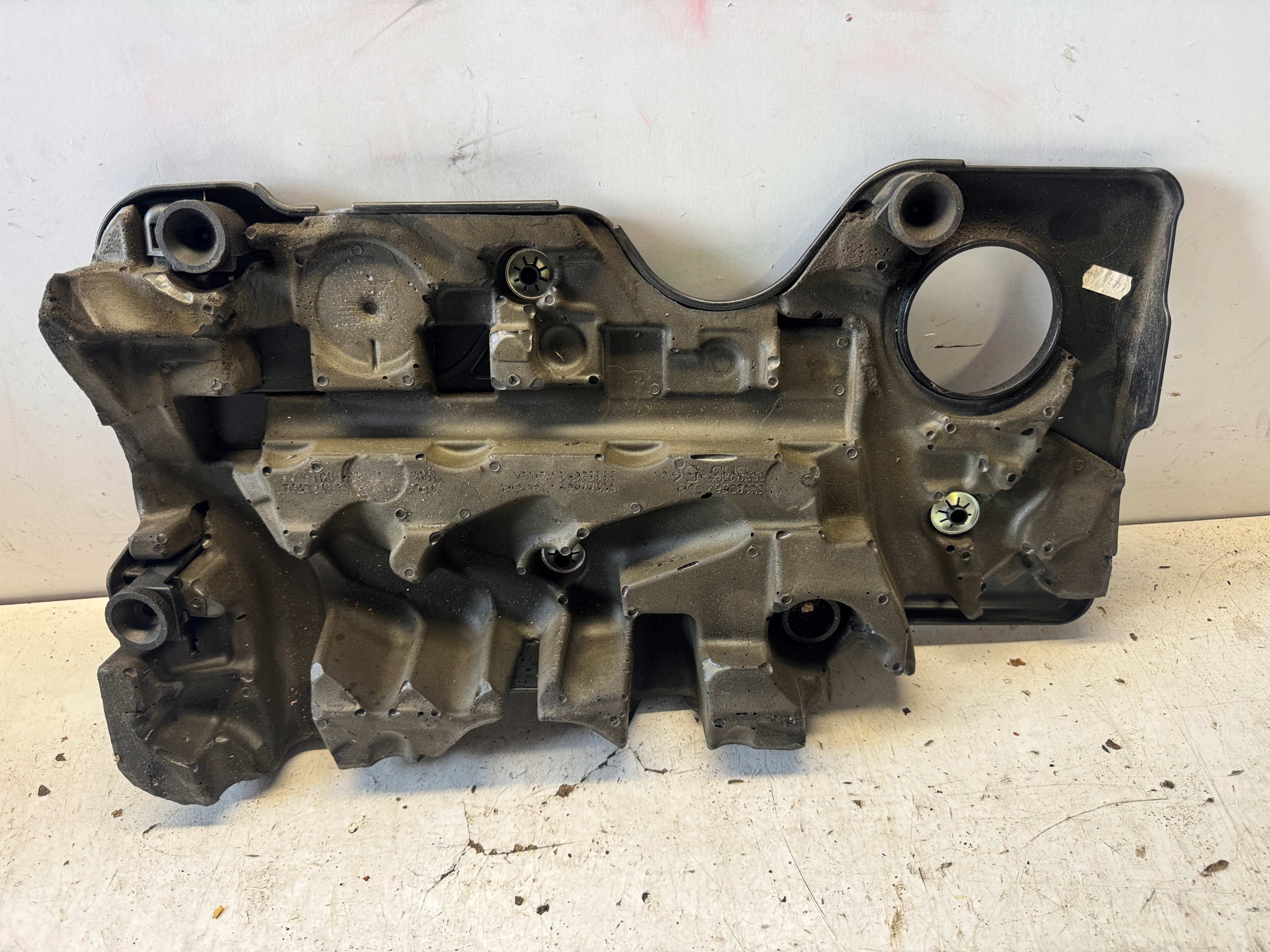 OPEL ASTRA K 5 V upper motor cover 1.6 CDTI