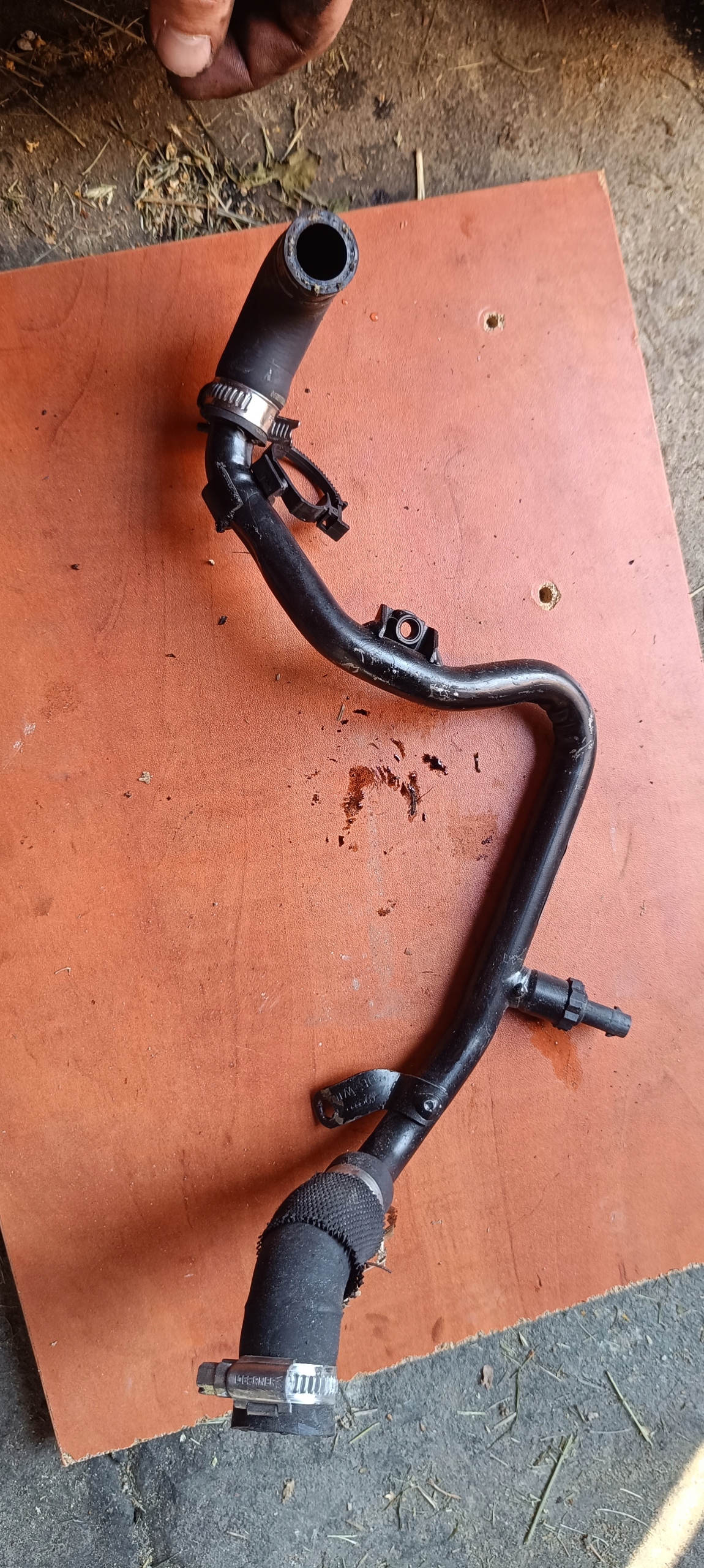 trouba wodna Audi A4 8K A5 A6 Q5 3.0TDI 059121064D