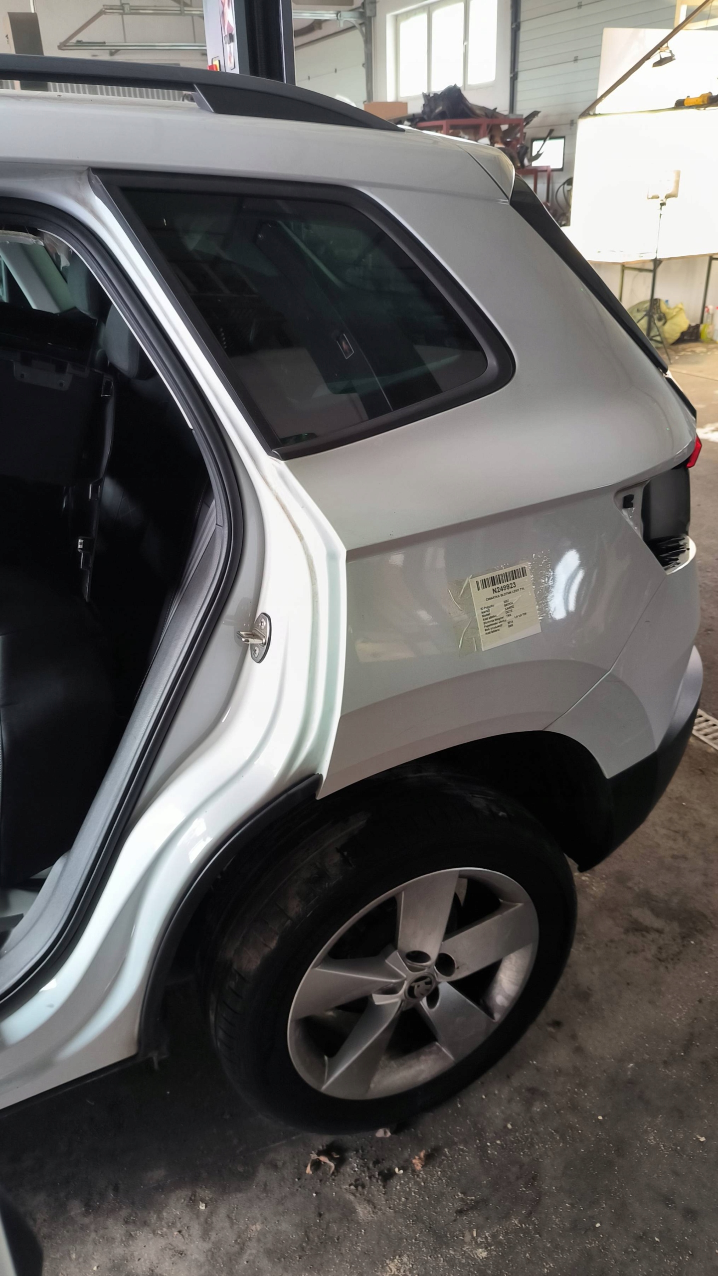 LONGHERONE parafango sinistra posteriore LS9R SKODA KAROQ