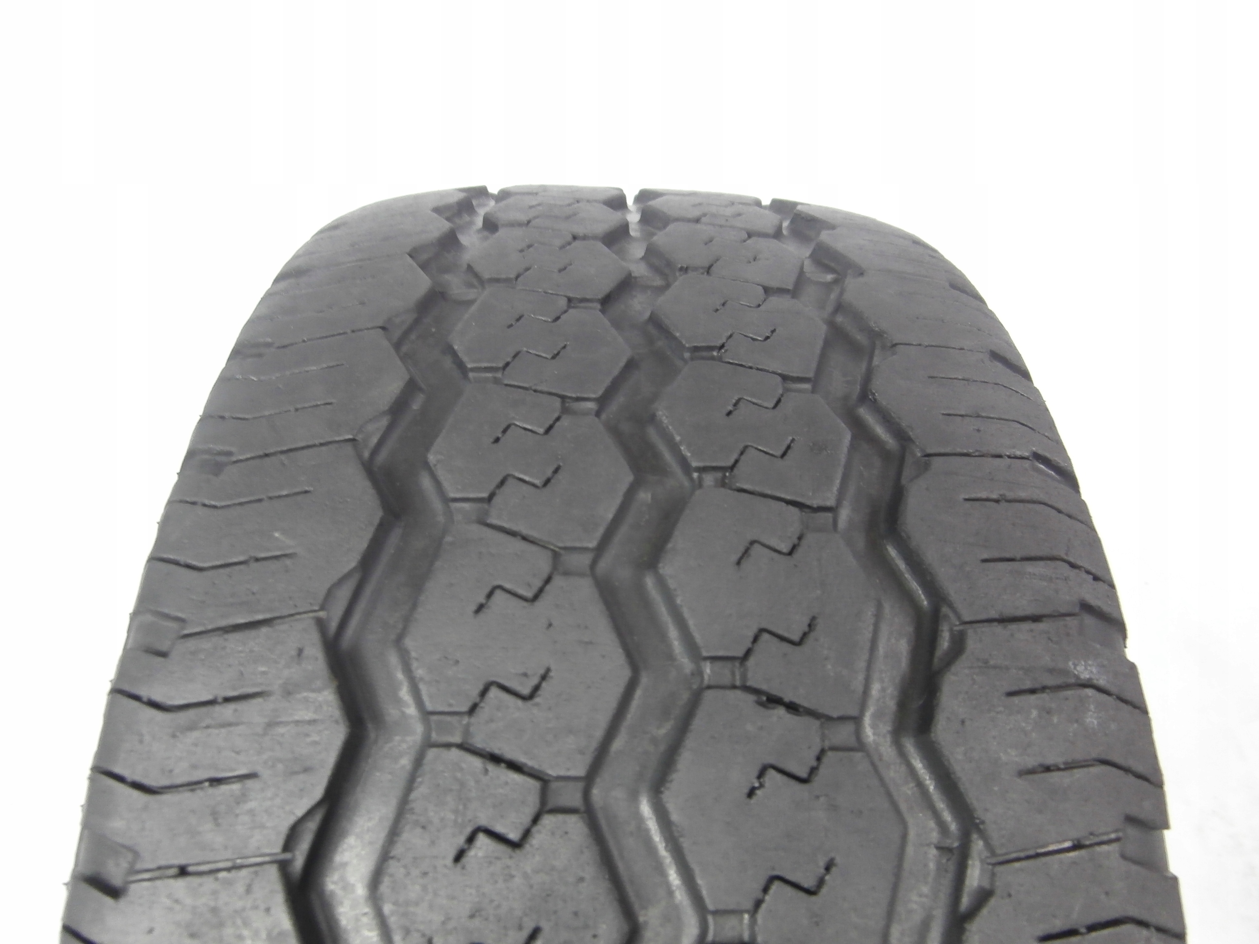 1X opona 195/55R10C MAXXIS