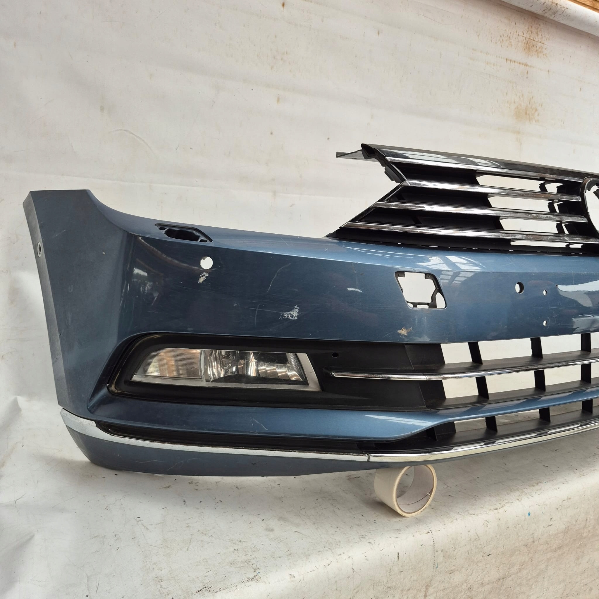 VW PASSAT B8 HIGHLINE 14- bumper front front 6XPDC SPR 3G0807221A