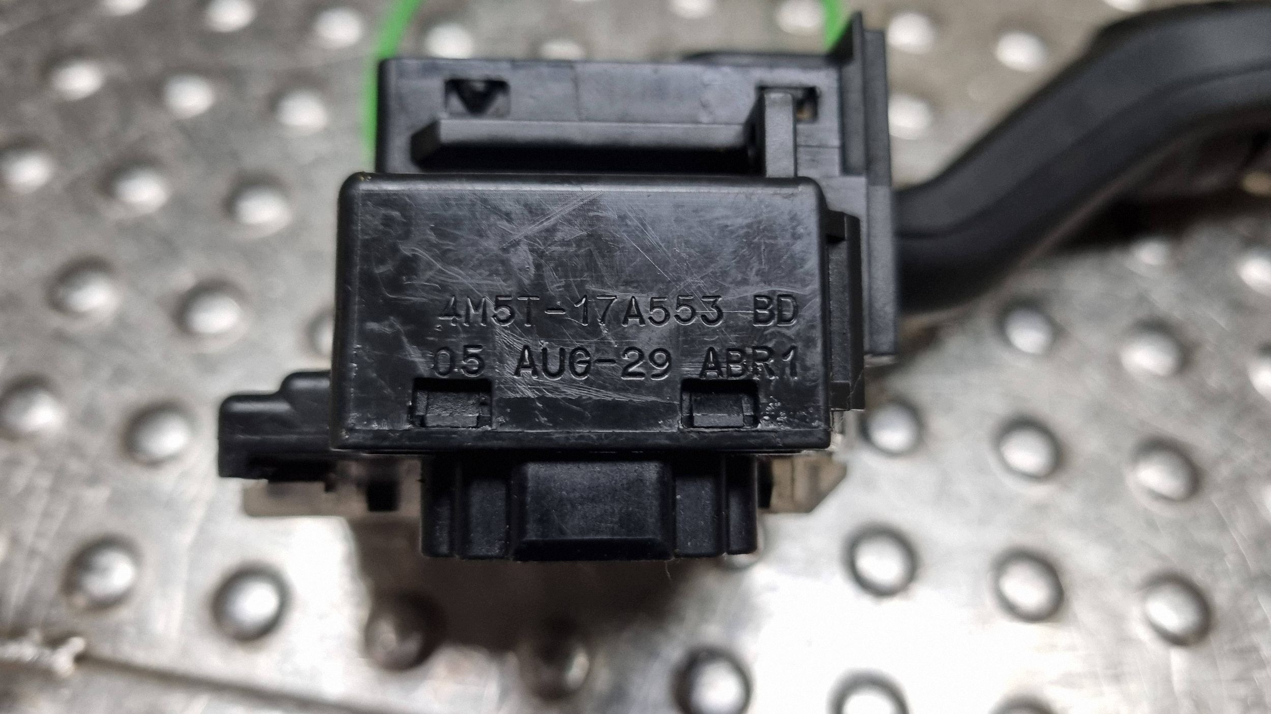 MANETKA DEVIO TERGICRISTALLO TERGI 4M5T-17A553-BD FORD FOCUS MK2 C-MAX MK1