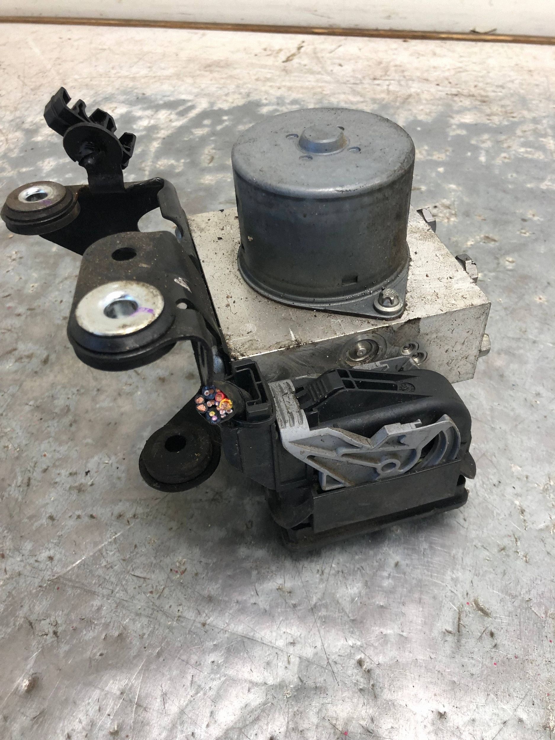 Pompa ABS FORD MONDEO MK4 BG91-2C405-AD