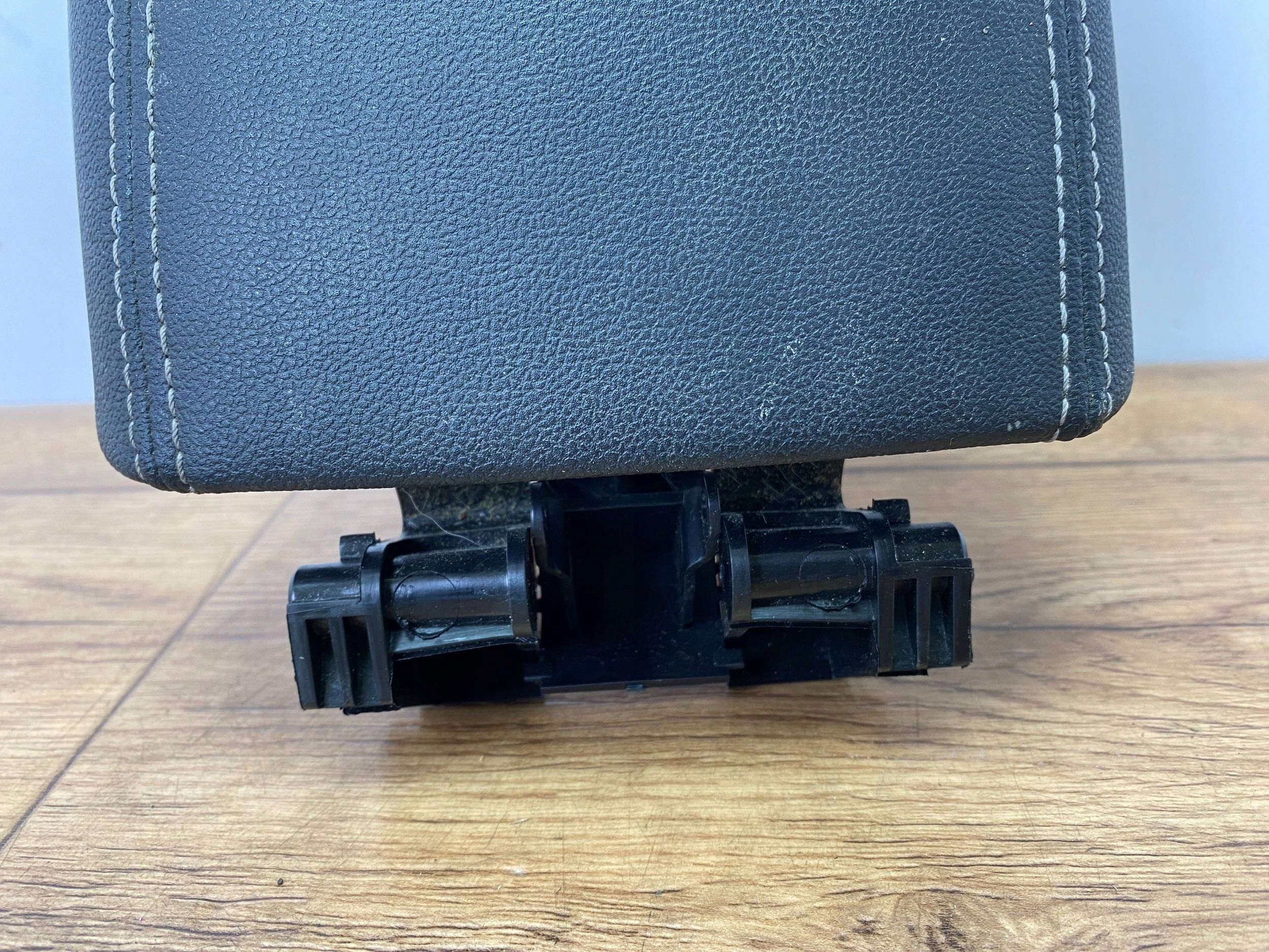 bracciolo consolle Ford Escape IV Kuga MK3 2020+