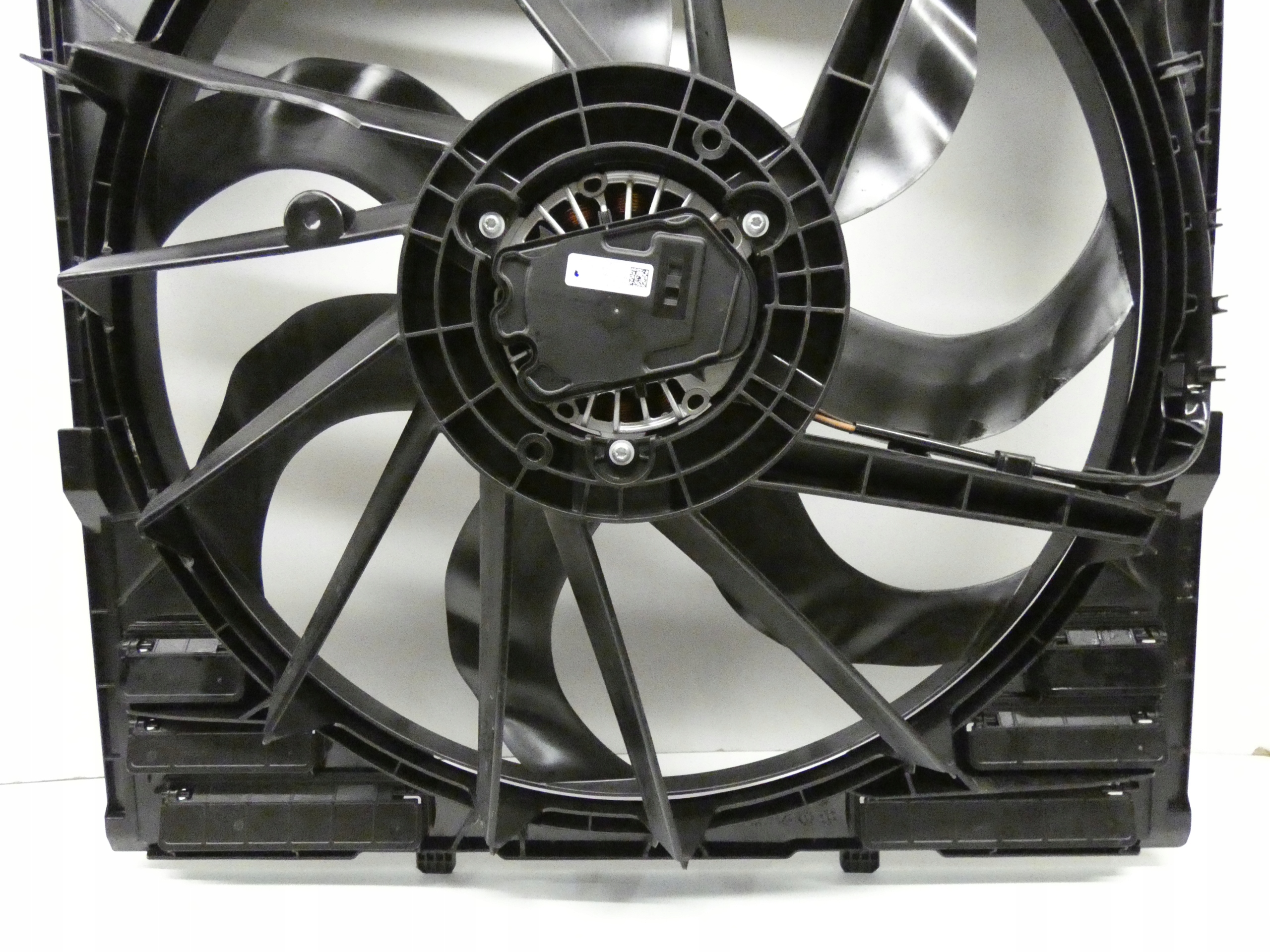 BMW X3 G45 G48 5A50D7 2024- obal ventilátor chladiče