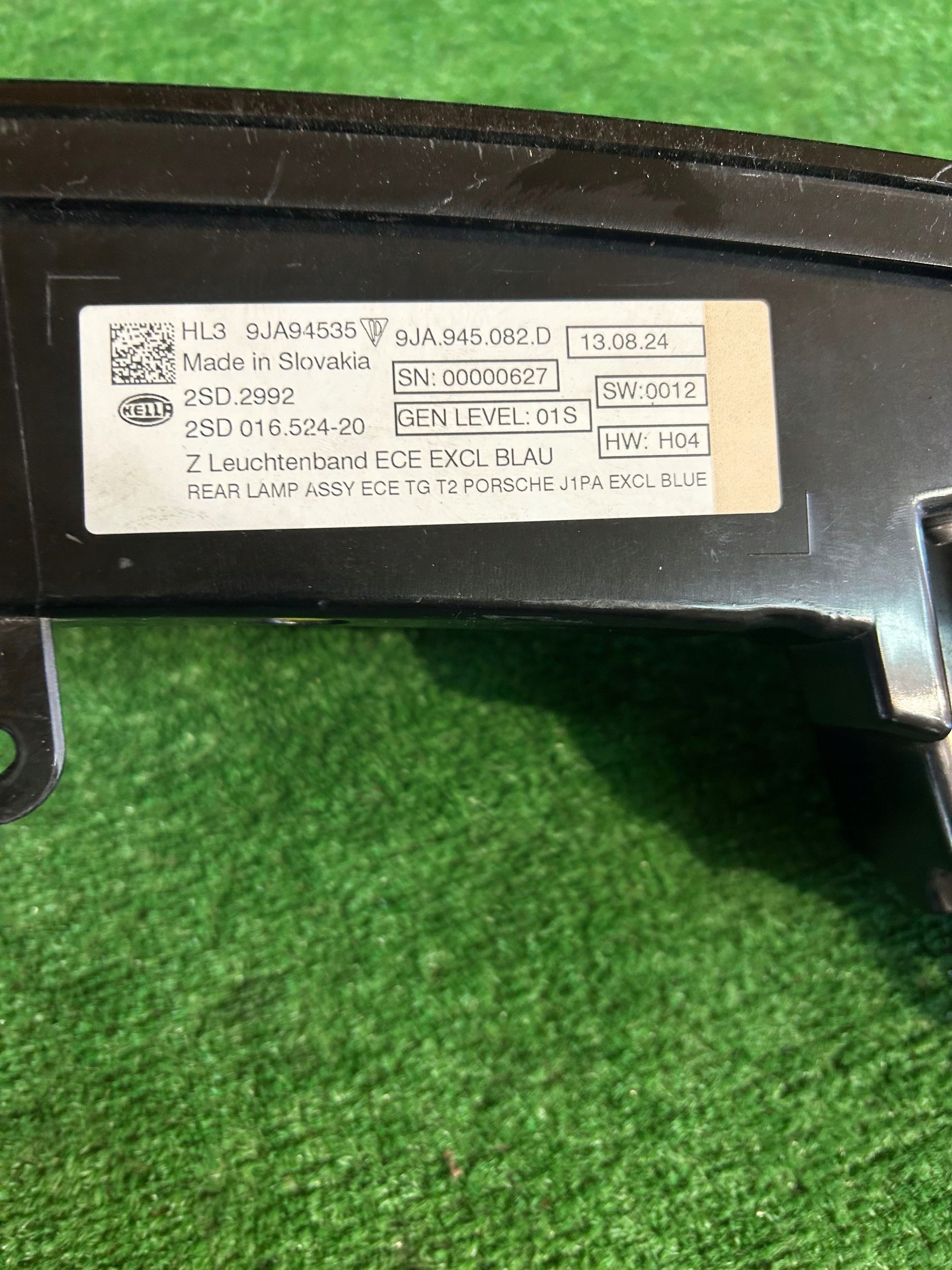 PORSCHE TAYCAN 9JA 19+ light lights rear rear part + cap blue LED nr:1