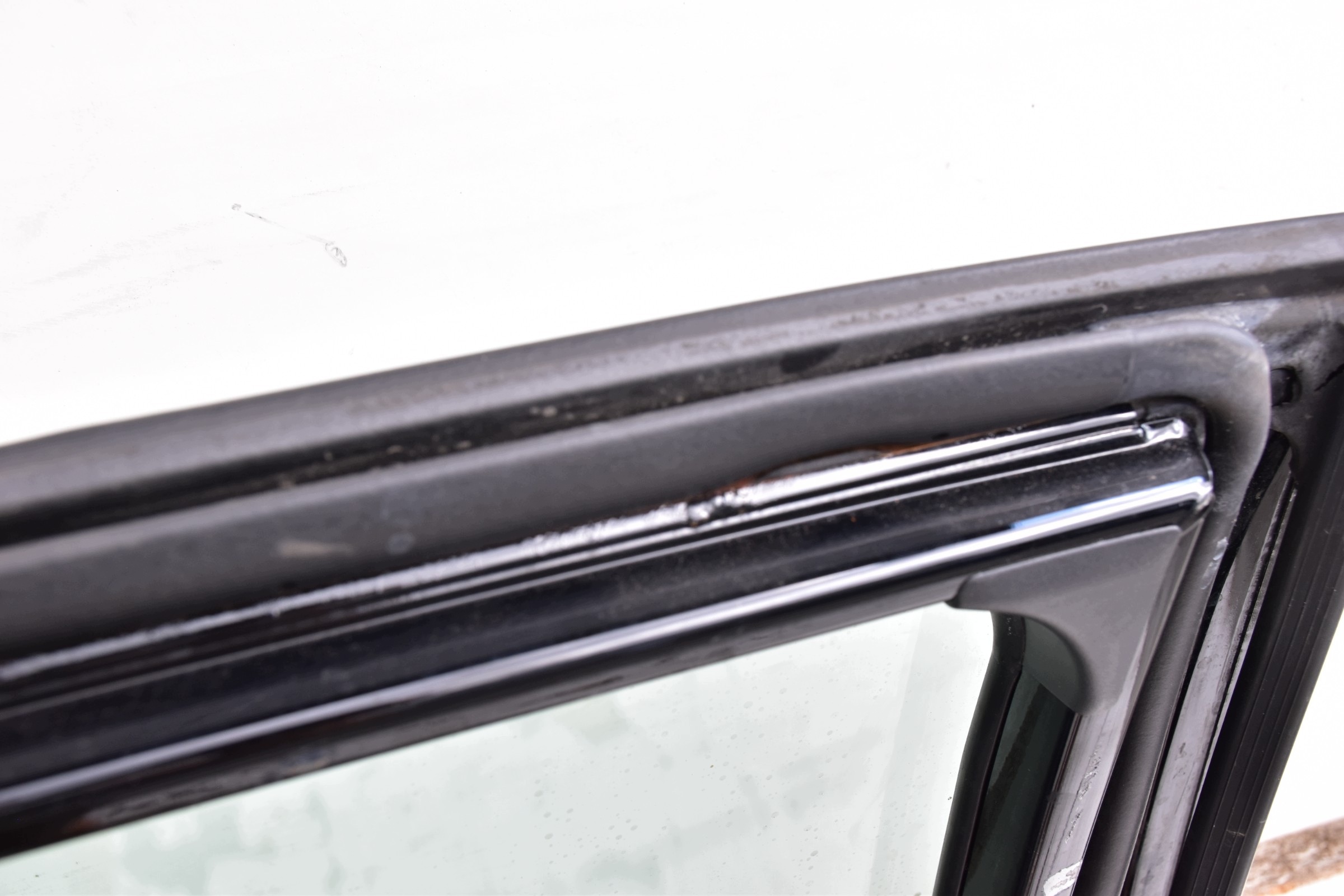 Tür links heck HYUNDAI IX35 2010-2015 kod lakieru: PAE