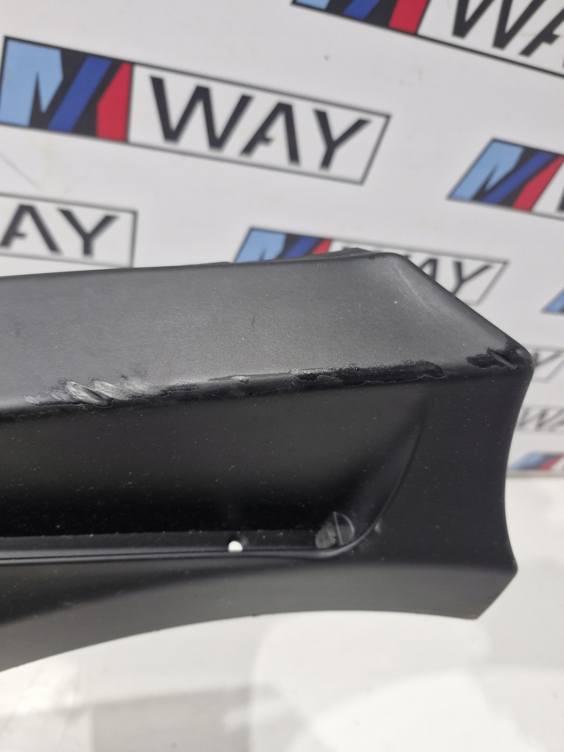 7049903 BMW 5 E61 bracket cover ROLETY boot