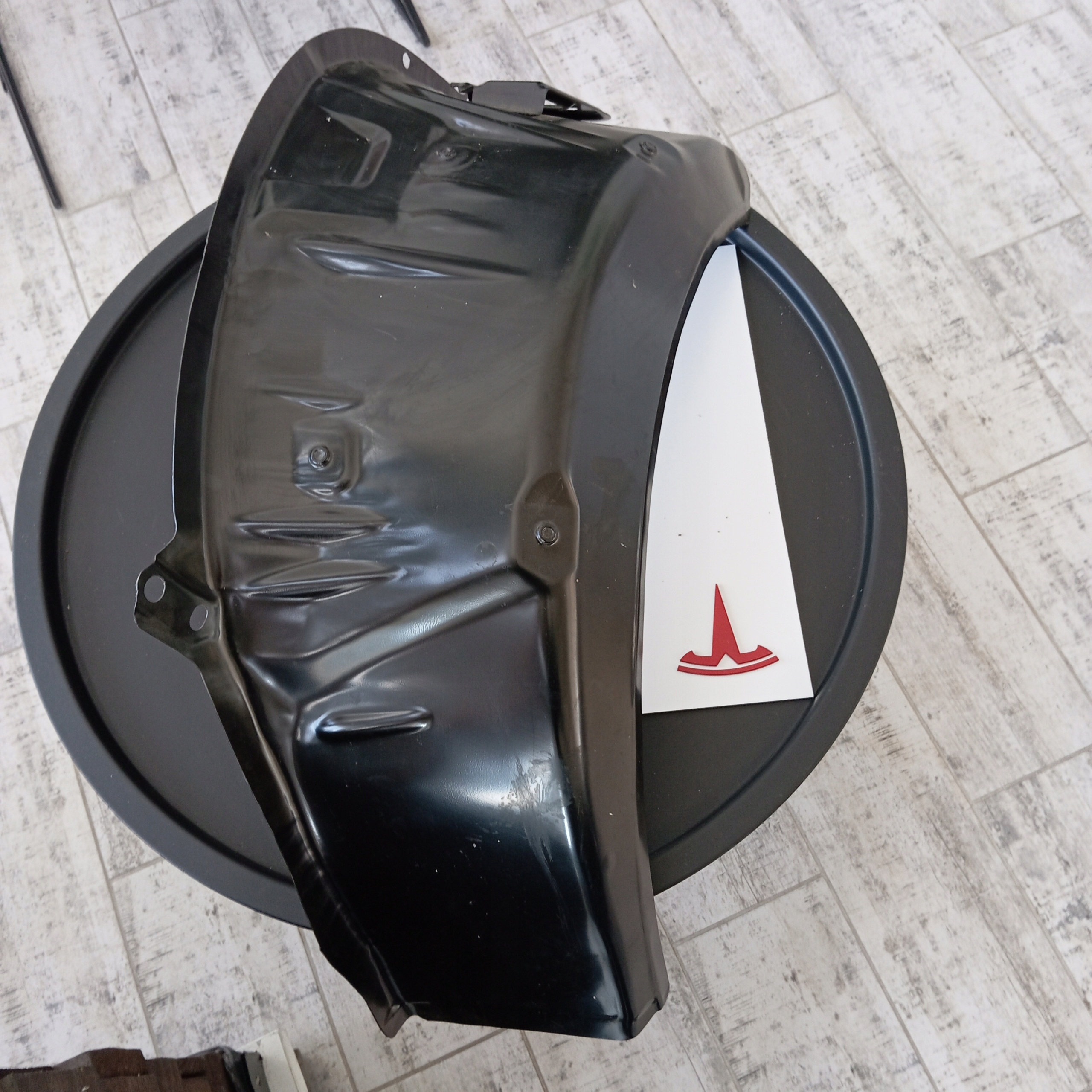 TESLA 3 NADKOLE WEWNĘTRZNE LEWE (1101778-00-B) ORYGINAŁ