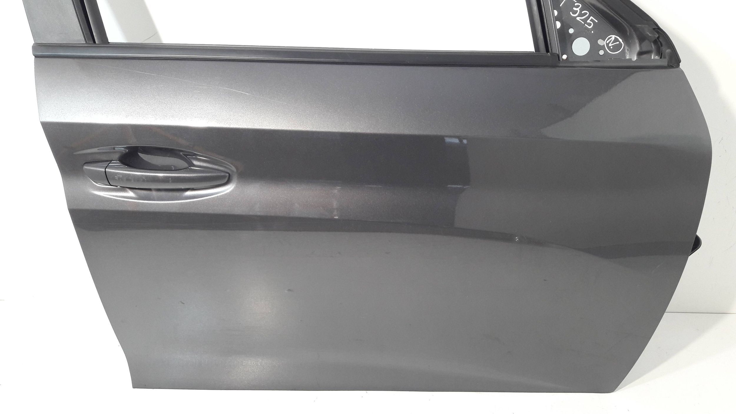 Peugeot 208 II door front right (T325)