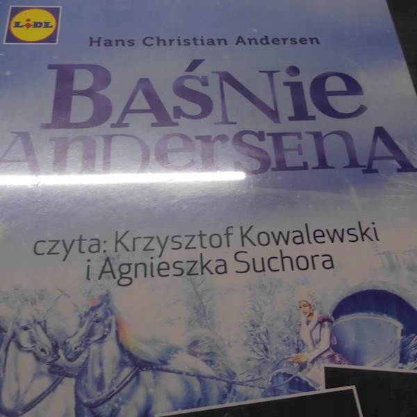 BASNIE ANDERSENA CZYTA KOWALEWSKI / SUCHORA
