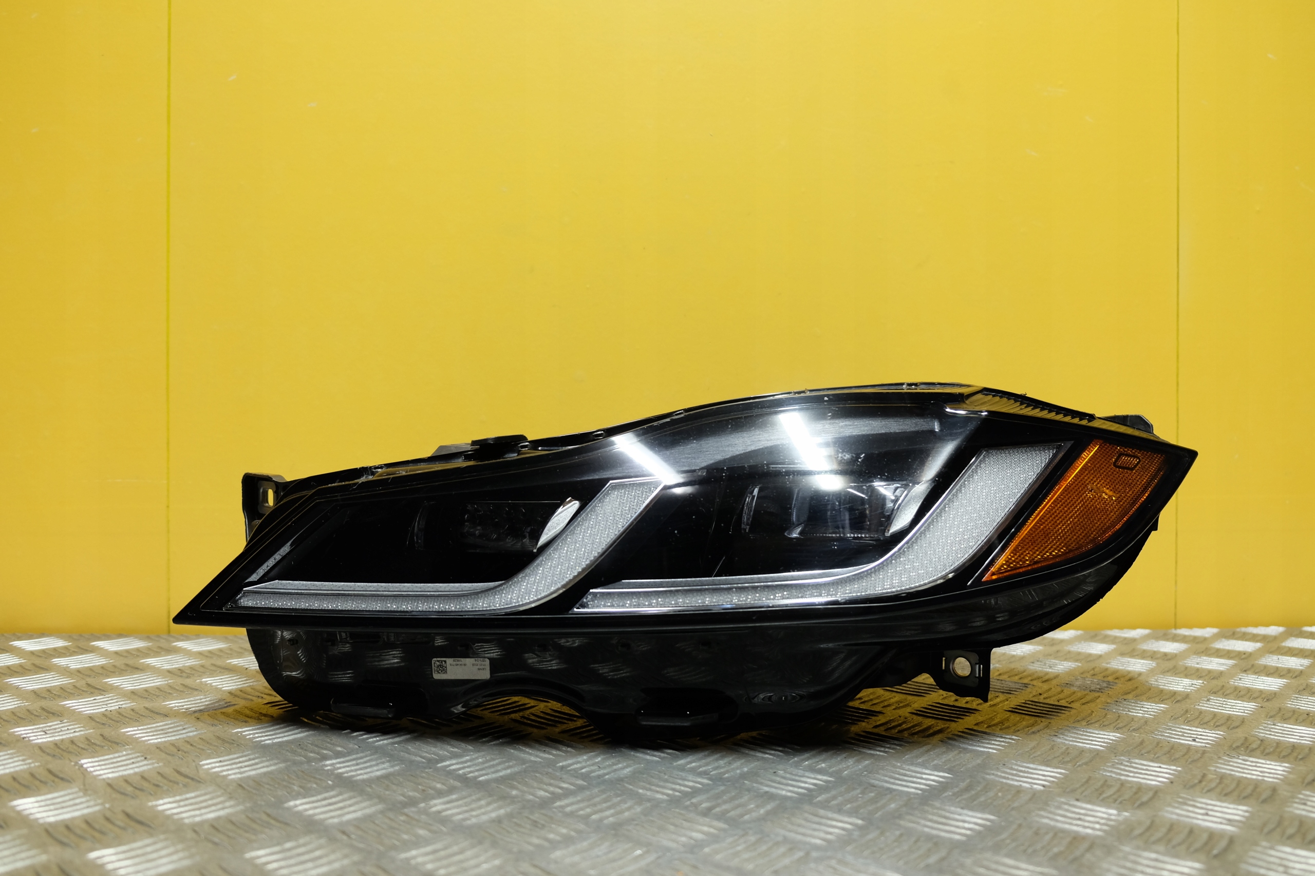 JAGUAR F-PACE XF X260 X761 2021- REFLEKTOR LAMPA LOW LED LEWA USA