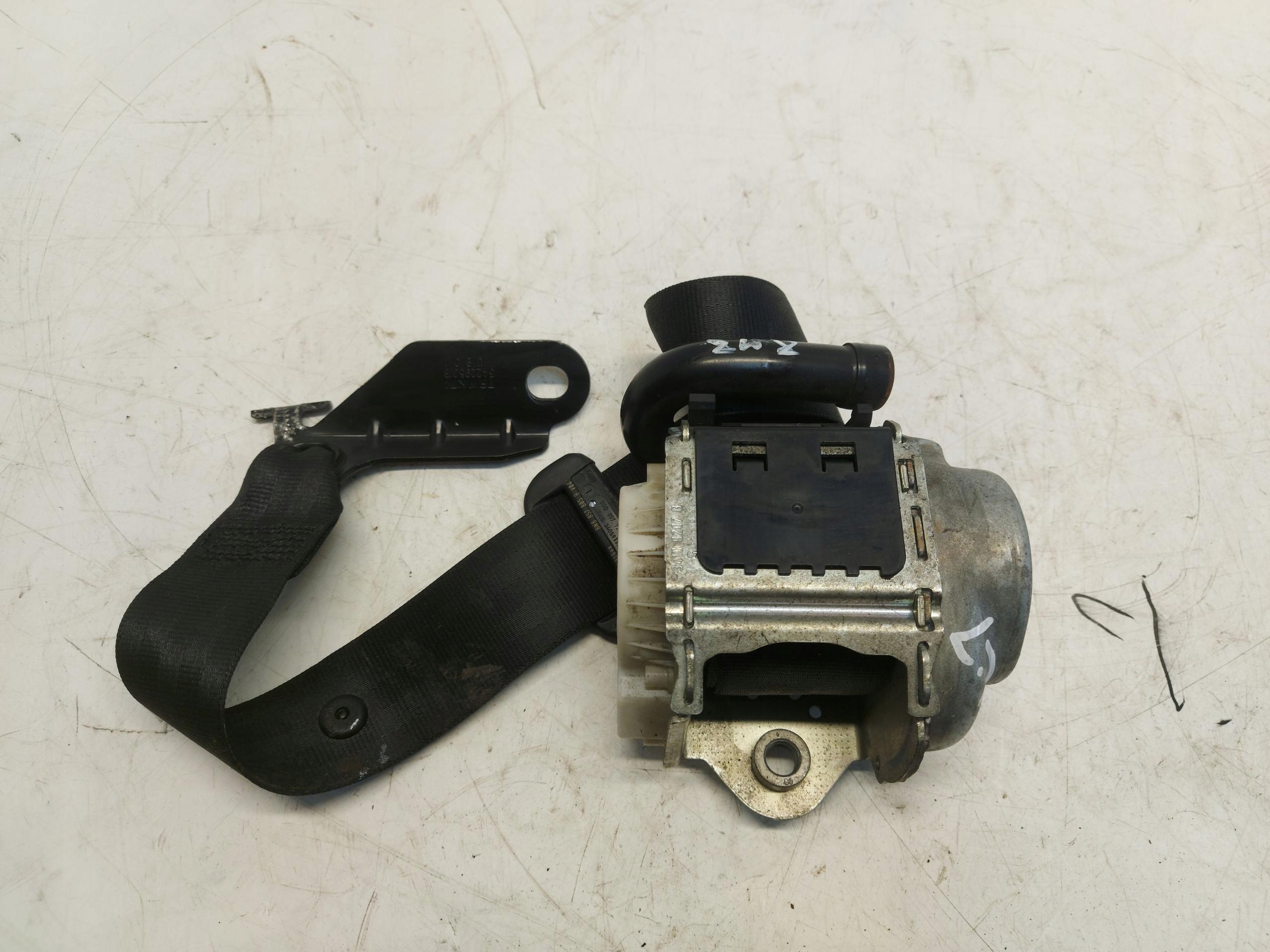 AUDI RS5 8W8 F5 Gurten Sicherheits heck links