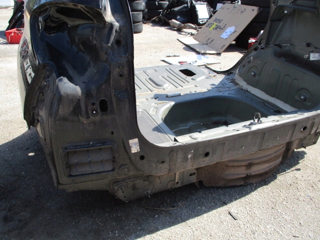 RENAULT CAPTUR PAS TYLNY PODŁOGA BAGAŻNIKA WANNA Producent części Renault OE