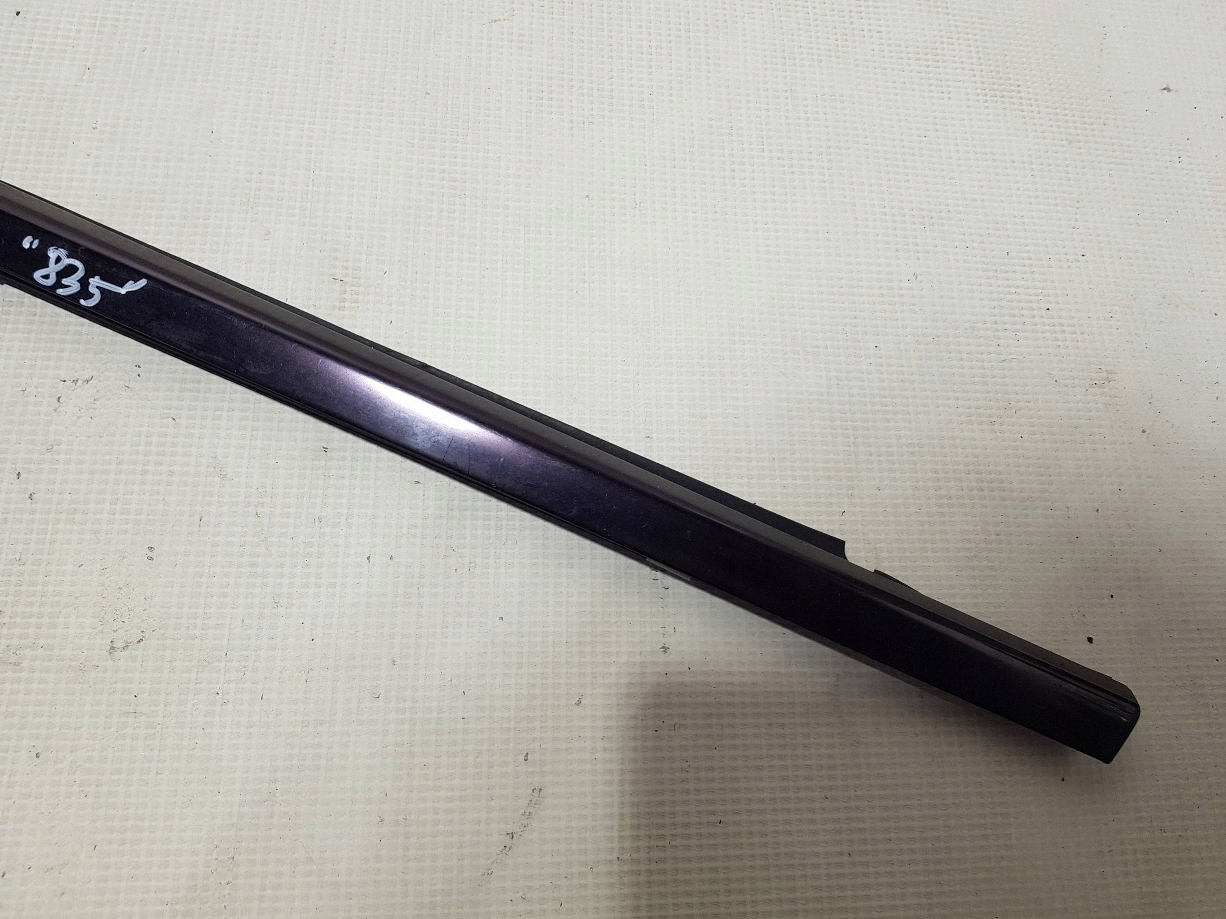 moulding door przednich front dust left Mercedes E W211